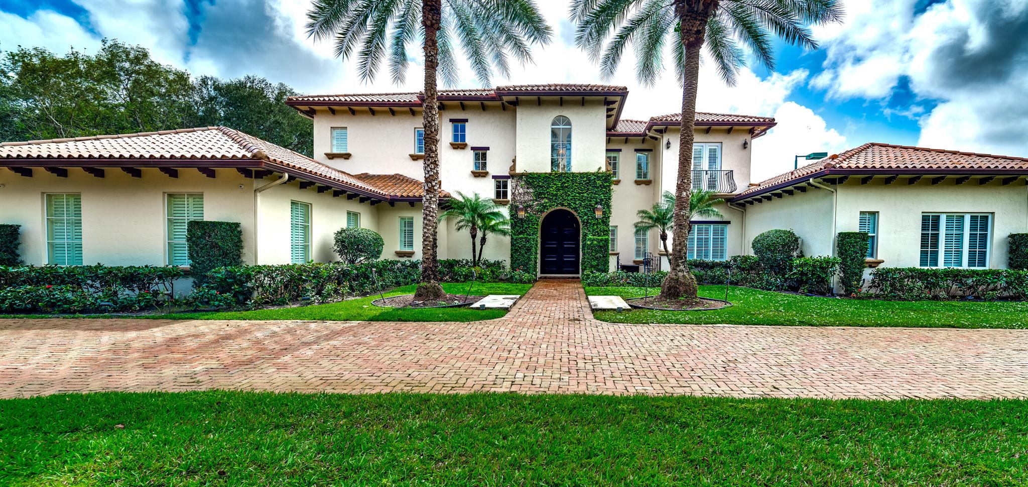 BONIELLOS ACRES - Residential