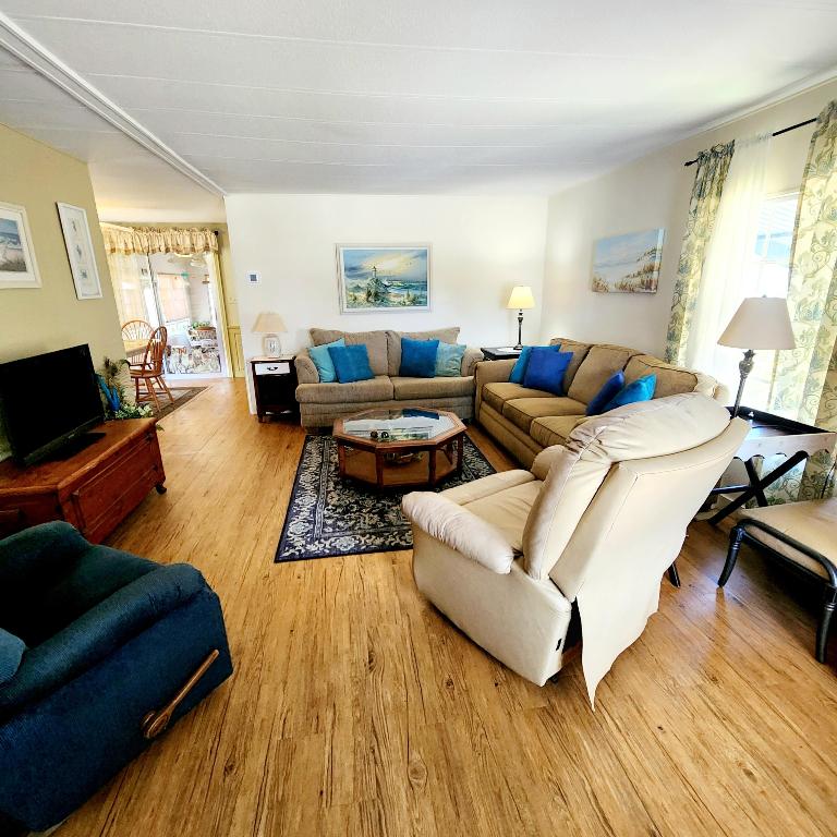 Spanish Lakes Golf Village - Residential