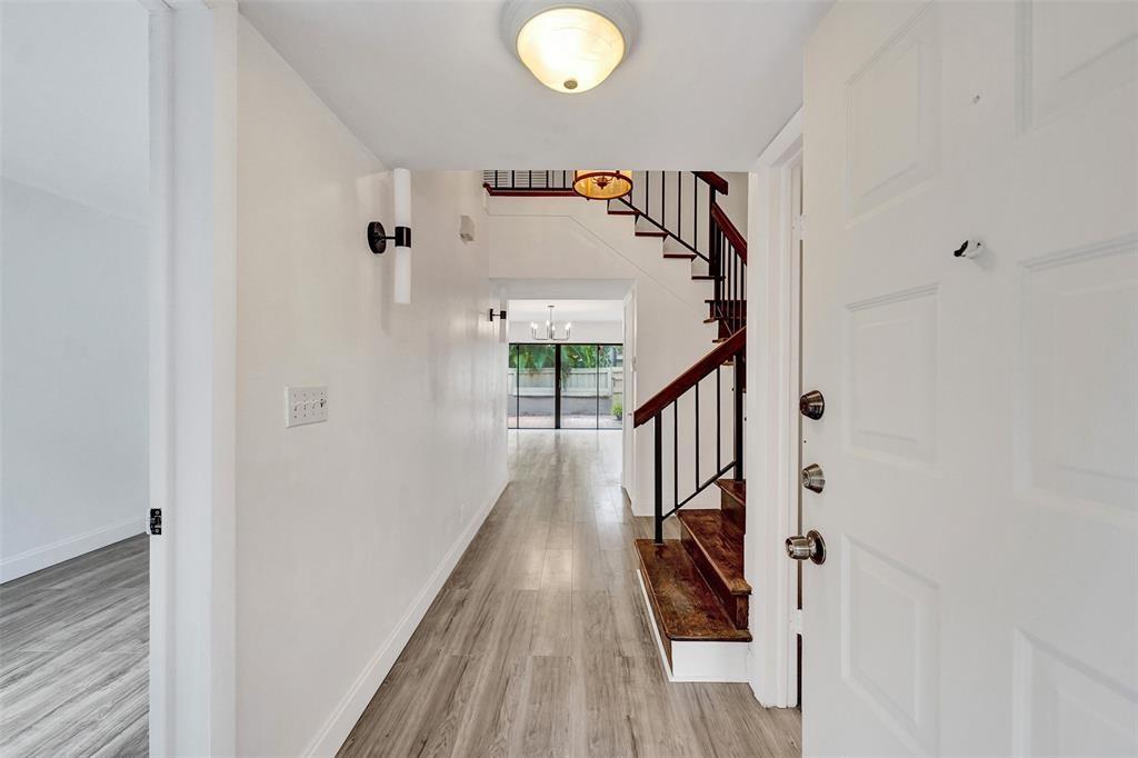 TOWNHOUSES OF EMERALD HIL - Residential Lease