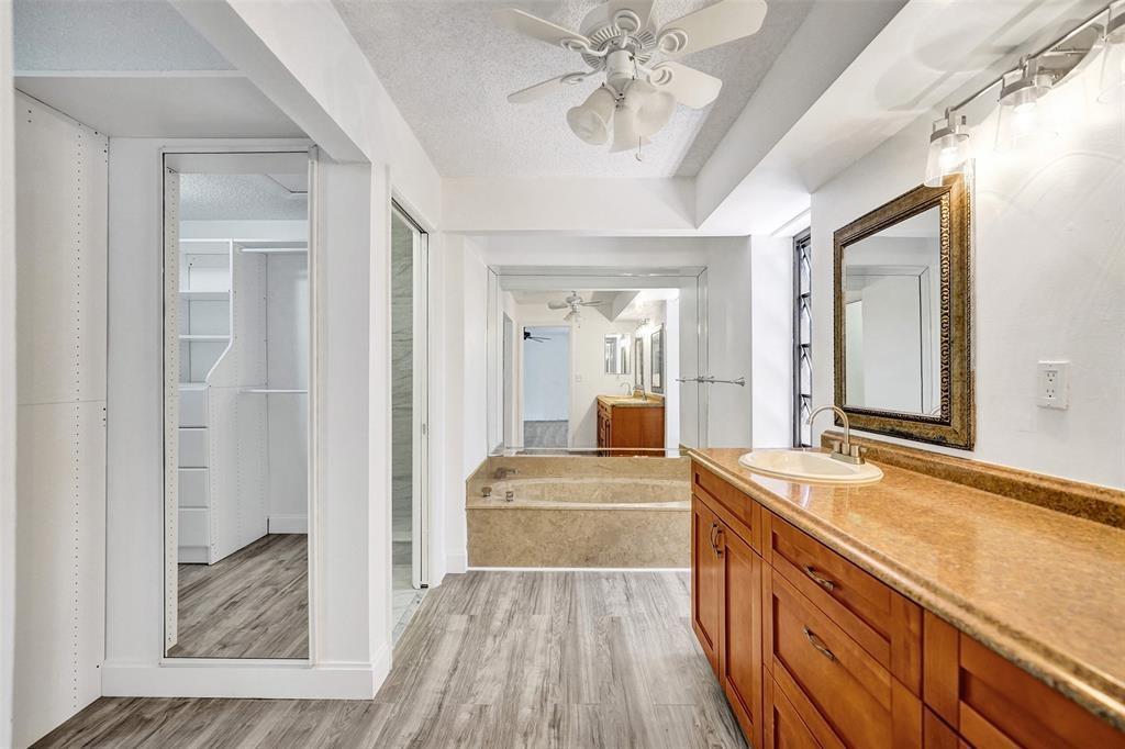 TOWNHOUSES OF EMERALD HIL - Residential Lease