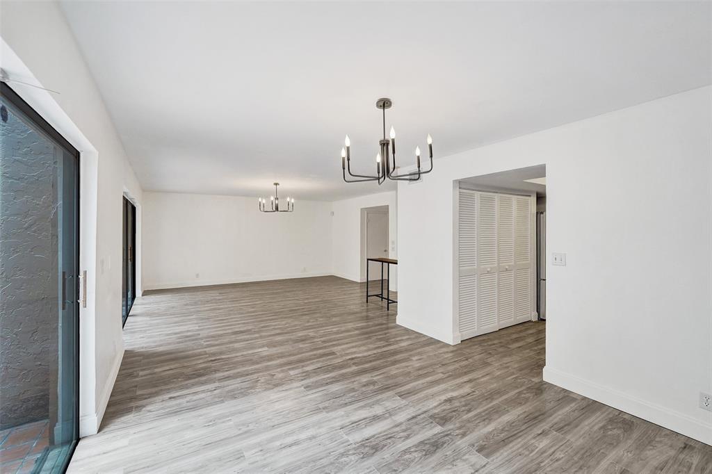 TOWNHOUSES OF EMERALD HIL - Residential Lease