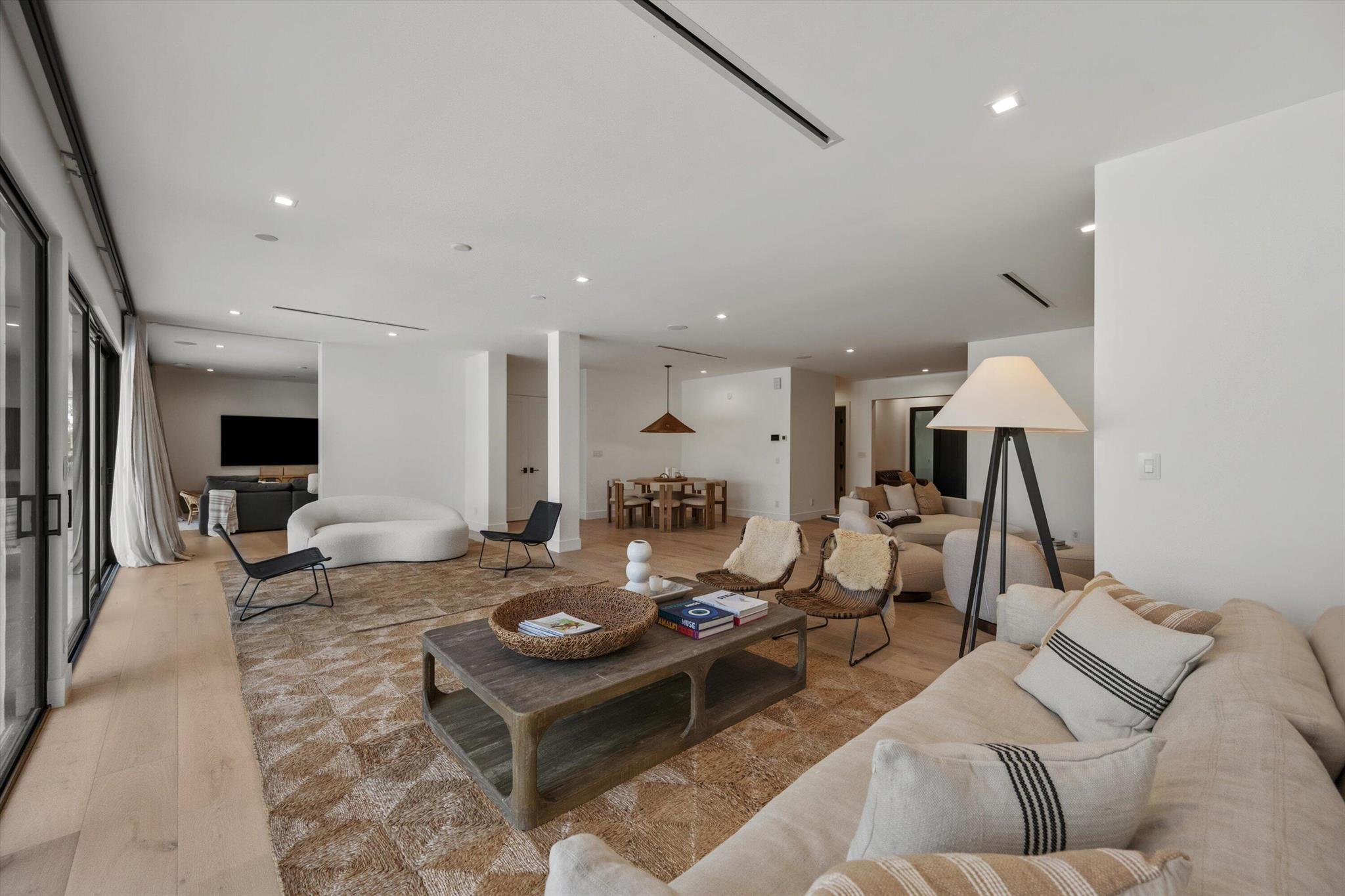 MAIDSTONE - Residential Lease