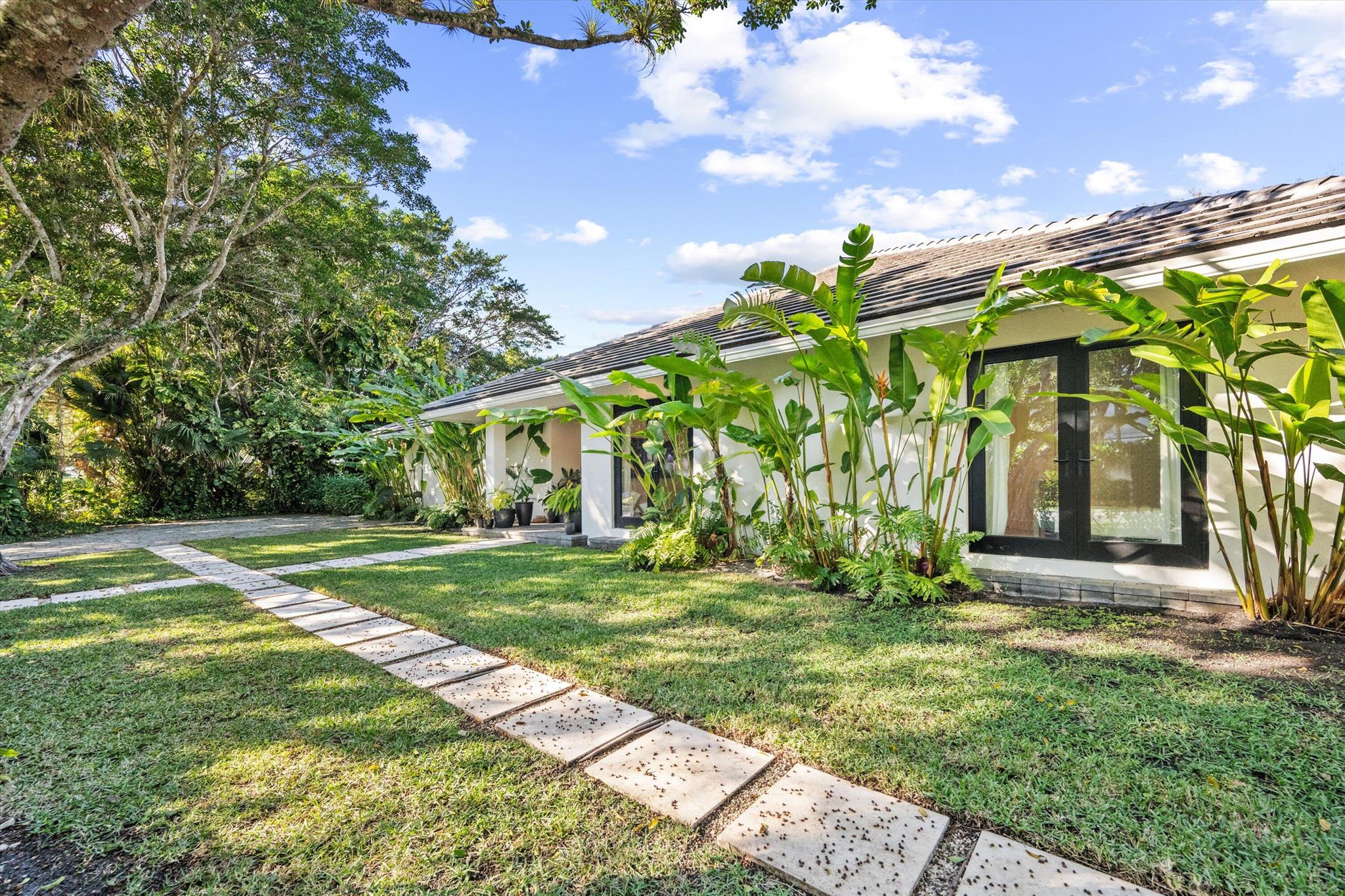 MAIDSTONE - Residential Lease