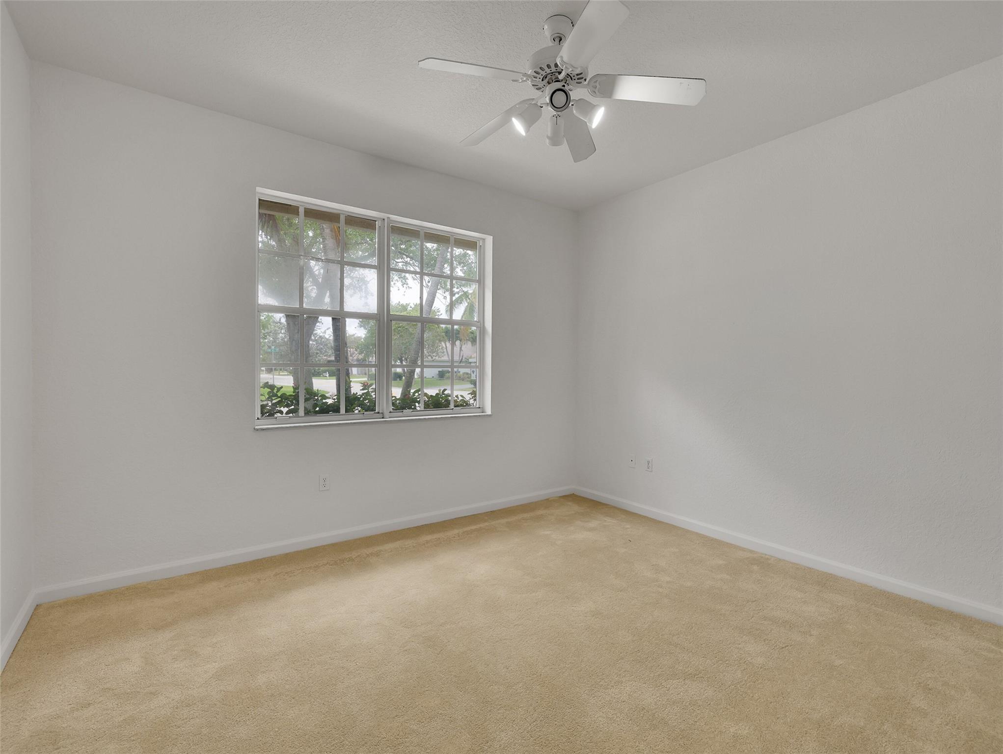 Royal Land Amd 132-20 B - Residential