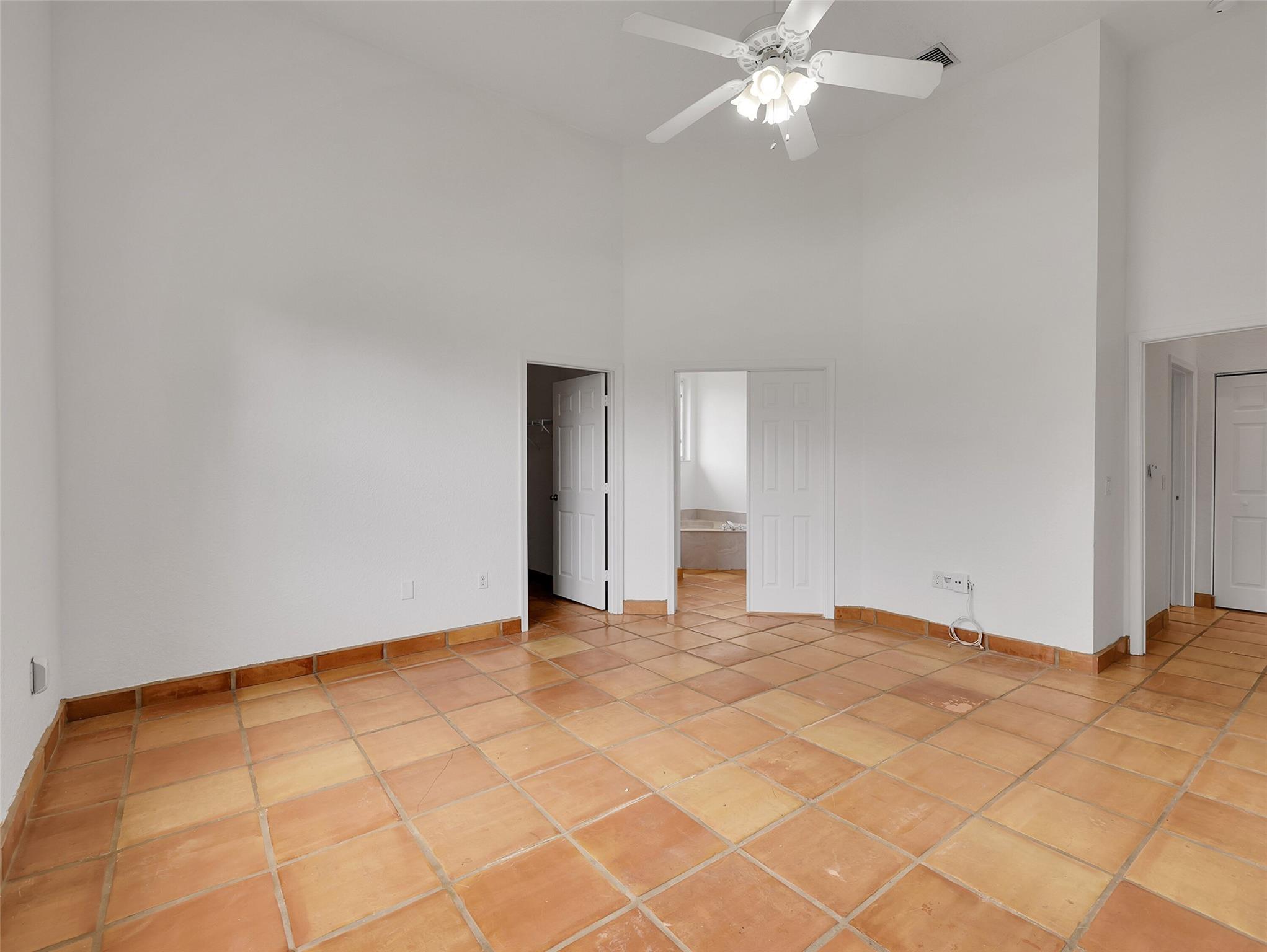 Royal Land Amd 132-20 B - Residential