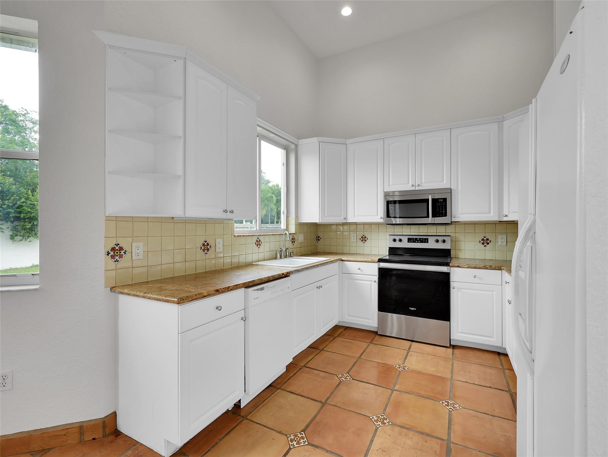 Royal Land Amd 132-20 B - Residential