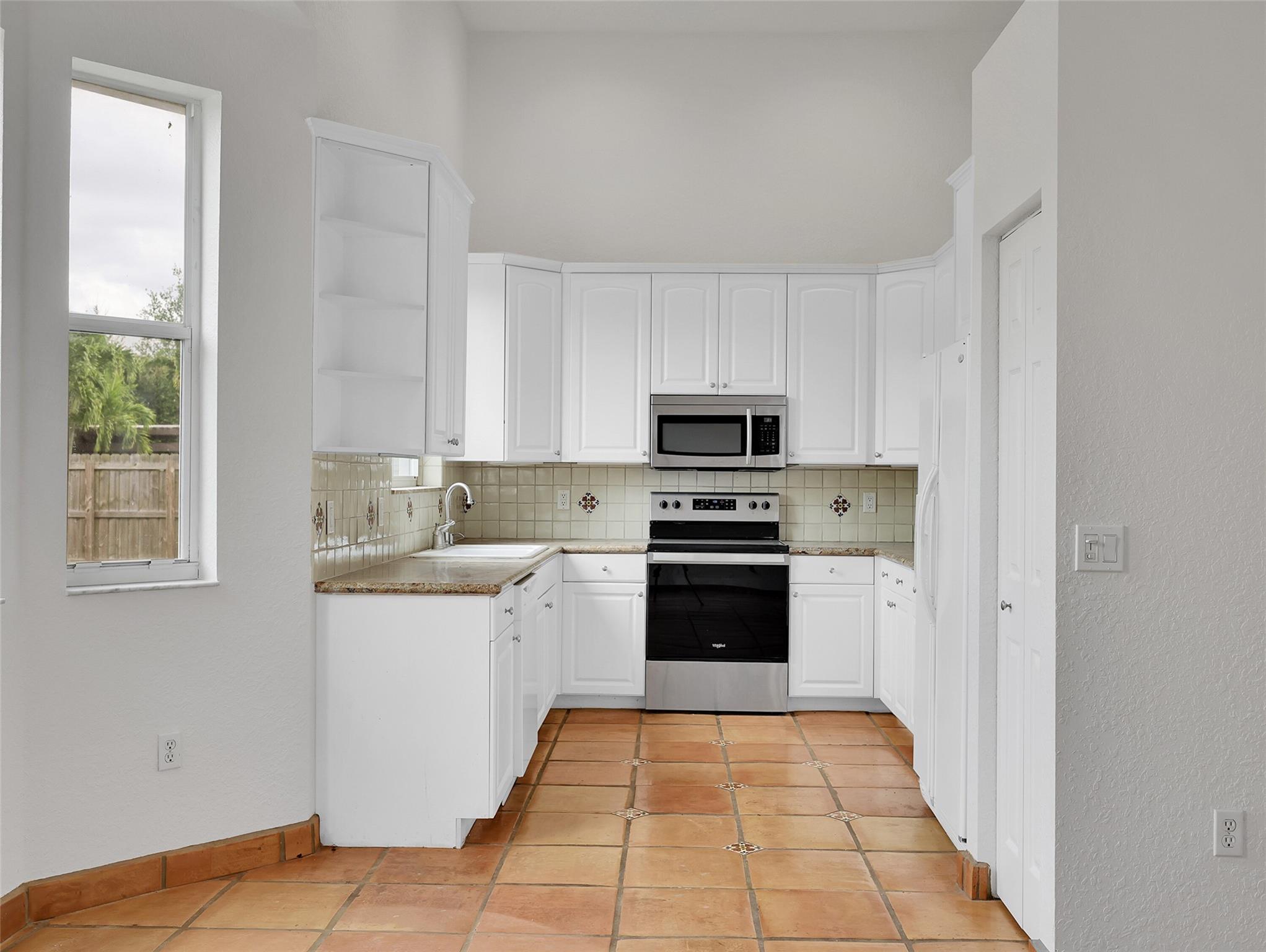Royal Land Amd 132-20 B - Residential