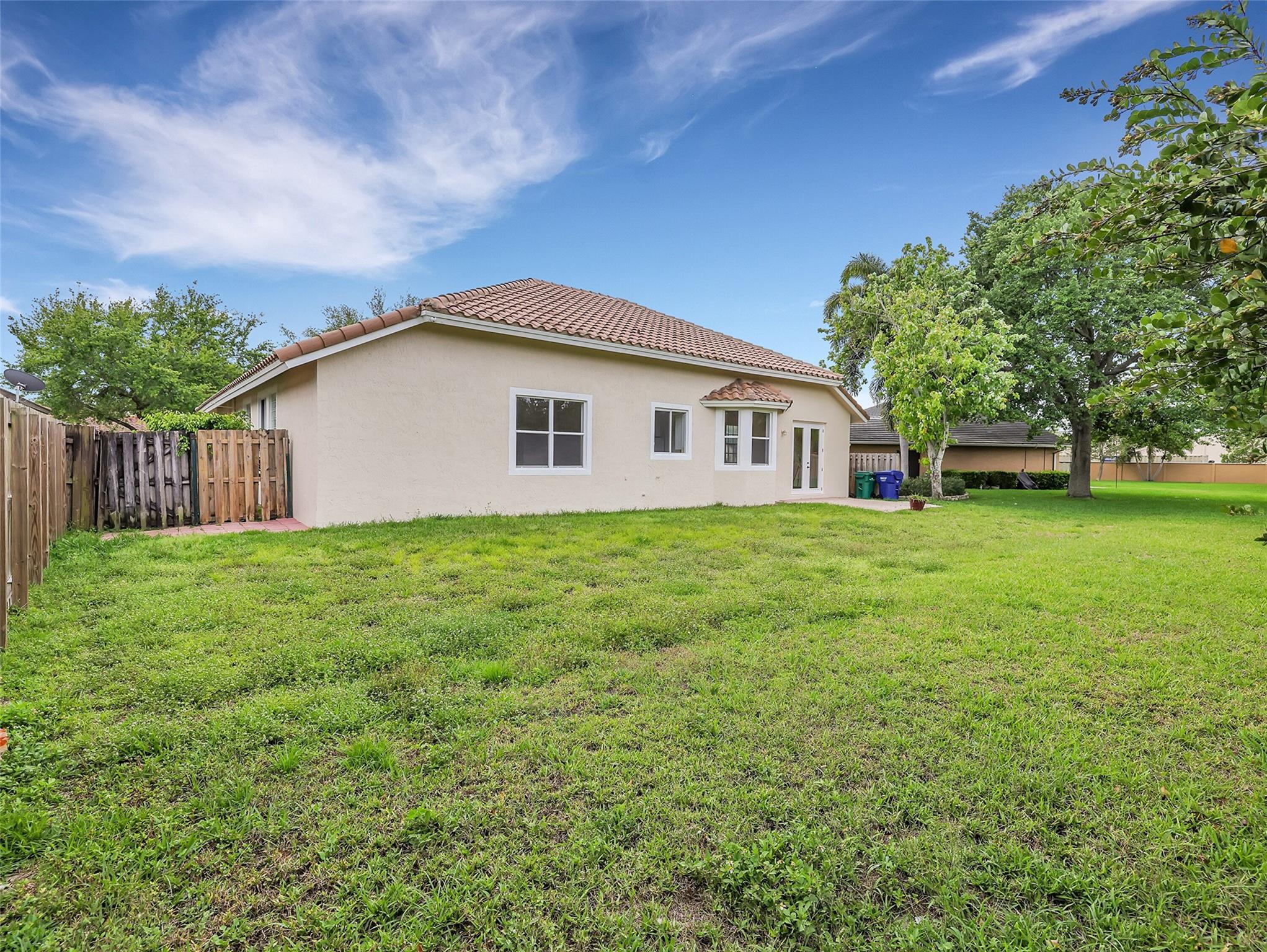 Royal Land Amd 132-20 B - Residential