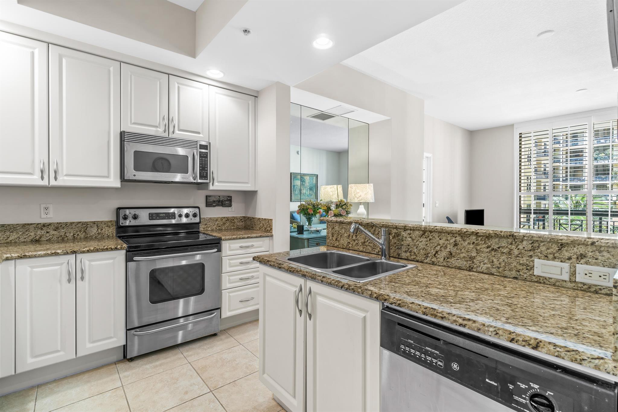 ONE CITY PLAZA CONDO - Residential Lease