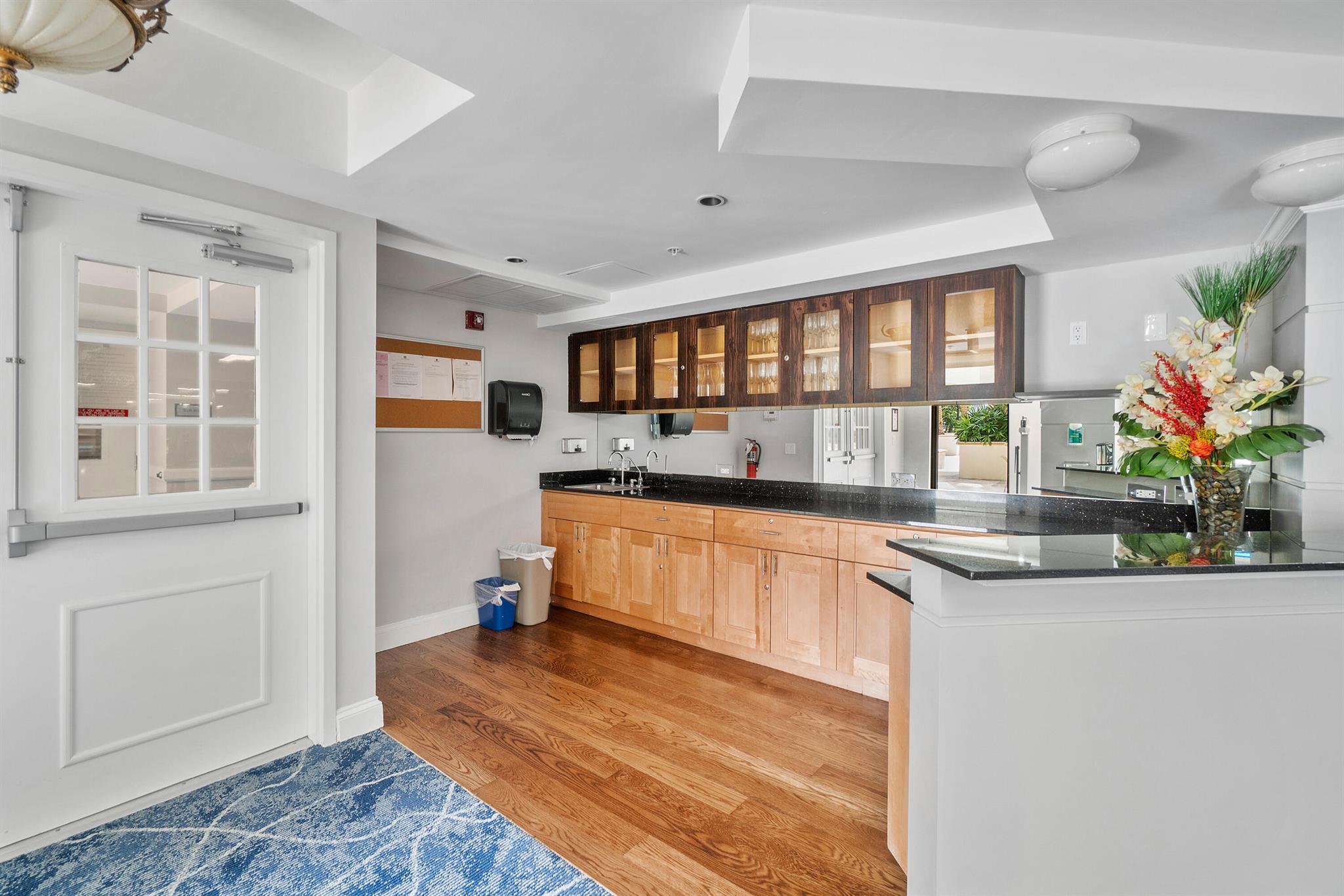 ONE CITY PLAZA CONDO - Residential Lease