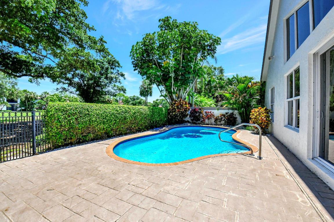 WHISPER TRACE - Residential
