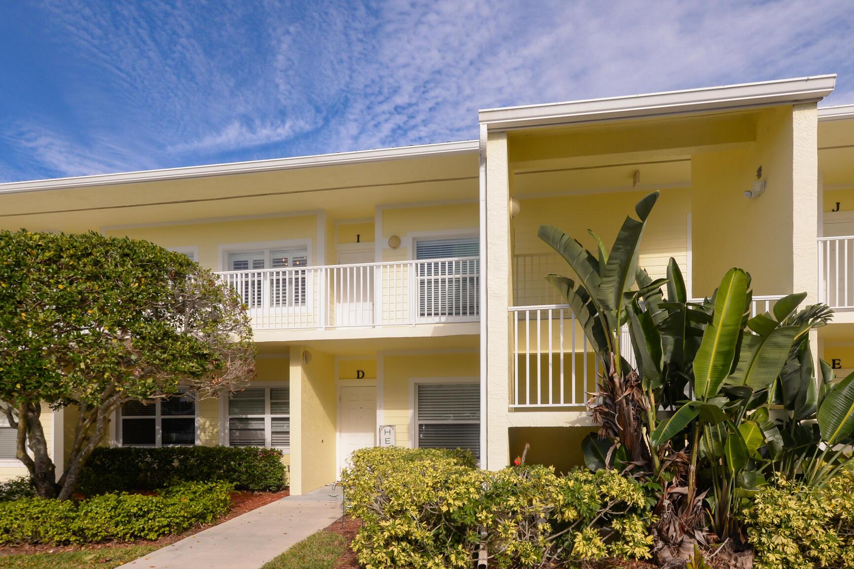 Tenant occupied Lease thru July 2025Nice 2/2 with a walk in shower from the main bedroom. This split bedroom unit is upstairs with a beautiful view of the 9th fairway from the screened lanai. Samsung black kitchen appliances; separate kitchen nook and dining room. Impact windows and a full size stack washer and dryer. Great community with pool and clubhouse with full-service restaurant and bar; optional golf membership or pay by the game. Bluestream TV and internet included in HOA dues. You pay electric and water from FPUA.