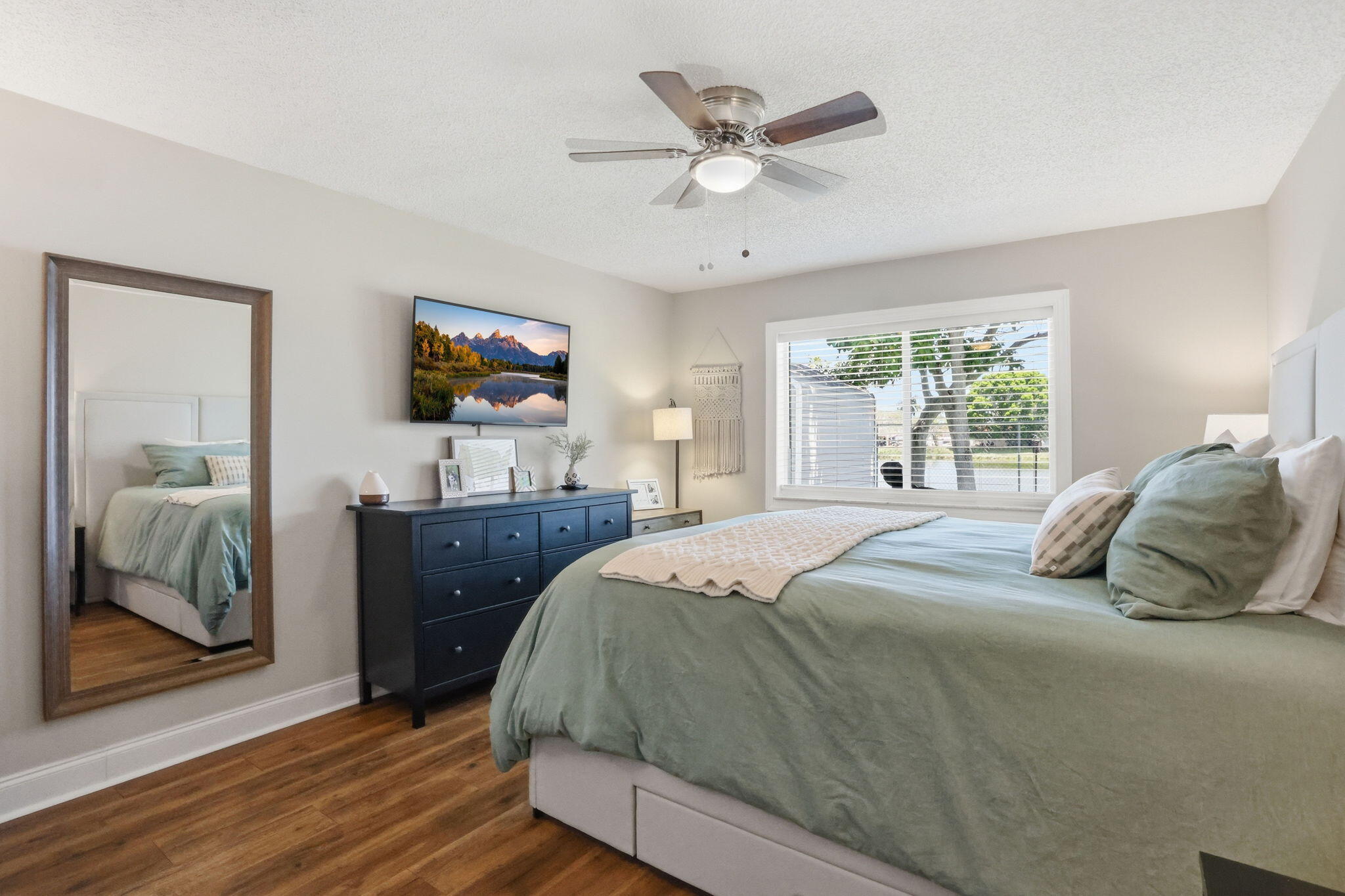 COUNTERPOINT ESTATES 13 - Residential