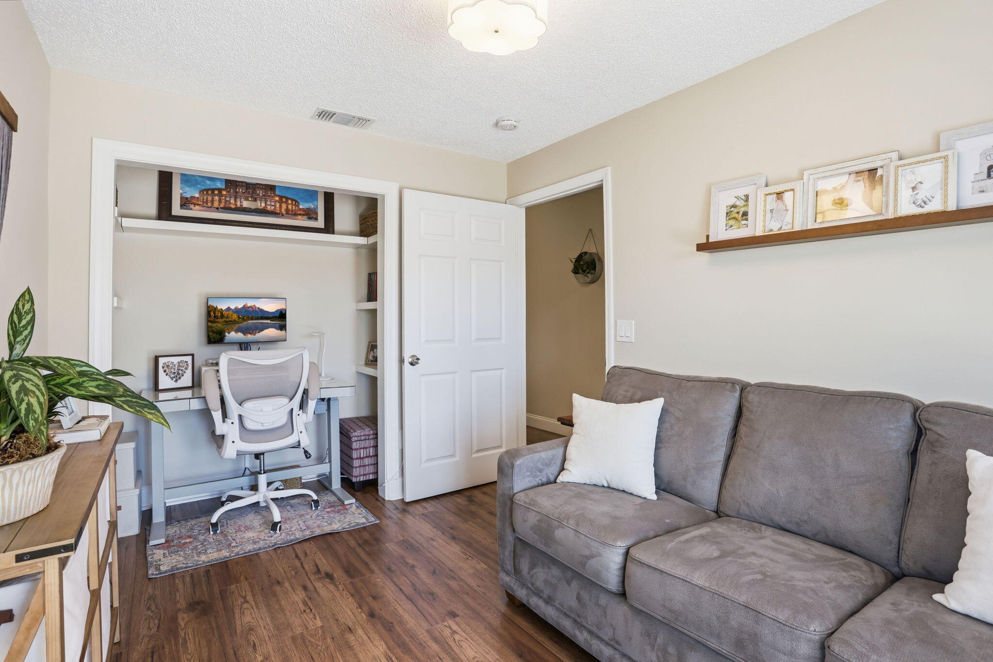COUNTERPOINT ESTATES 13 - Residential