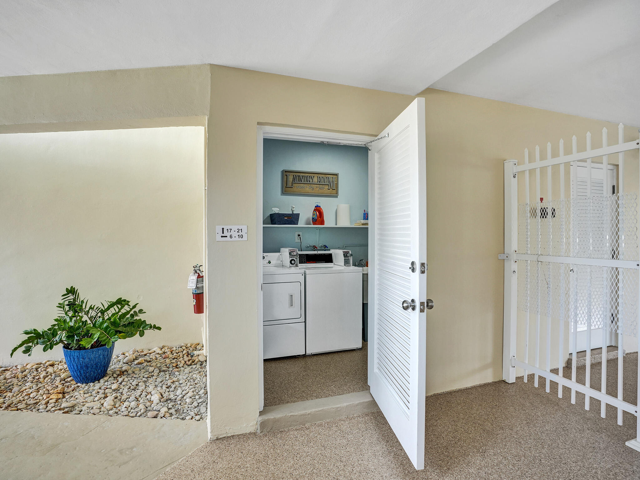 LAFAYETTE ARMS CO-OP - Residential Lease