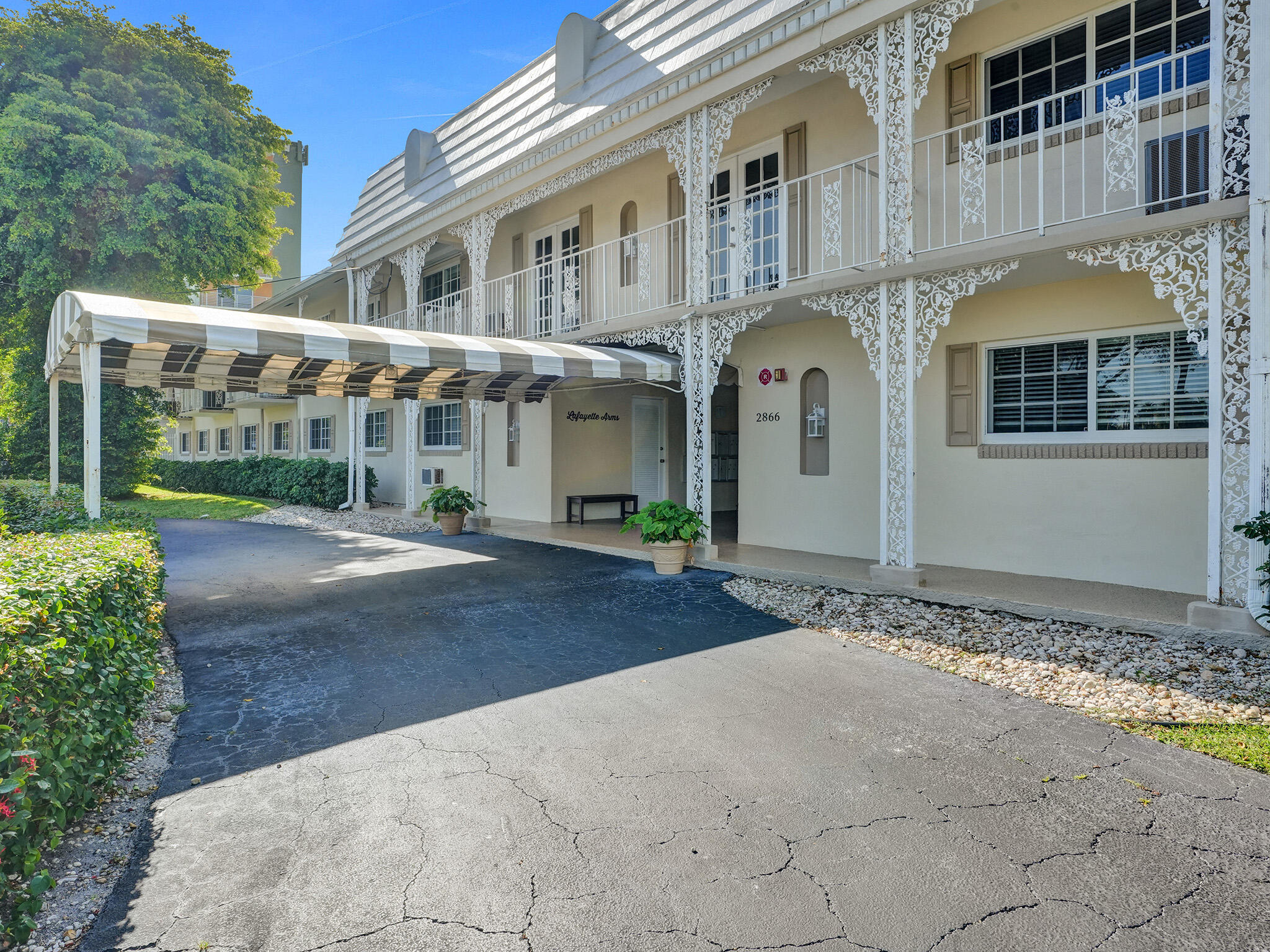 2866 NE 30th Street 3