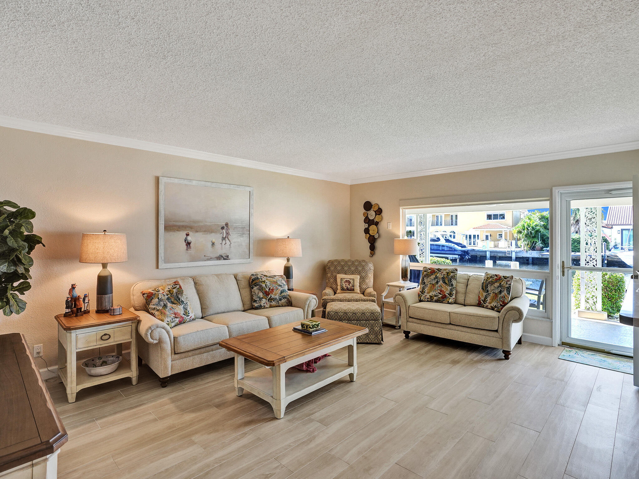 LAFAYETTE ARMS CO-OP - Residential Lease