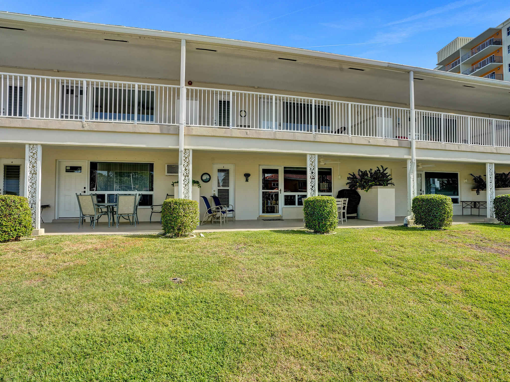 LAFAYETTE ARMS CO-OP - Residential Lease