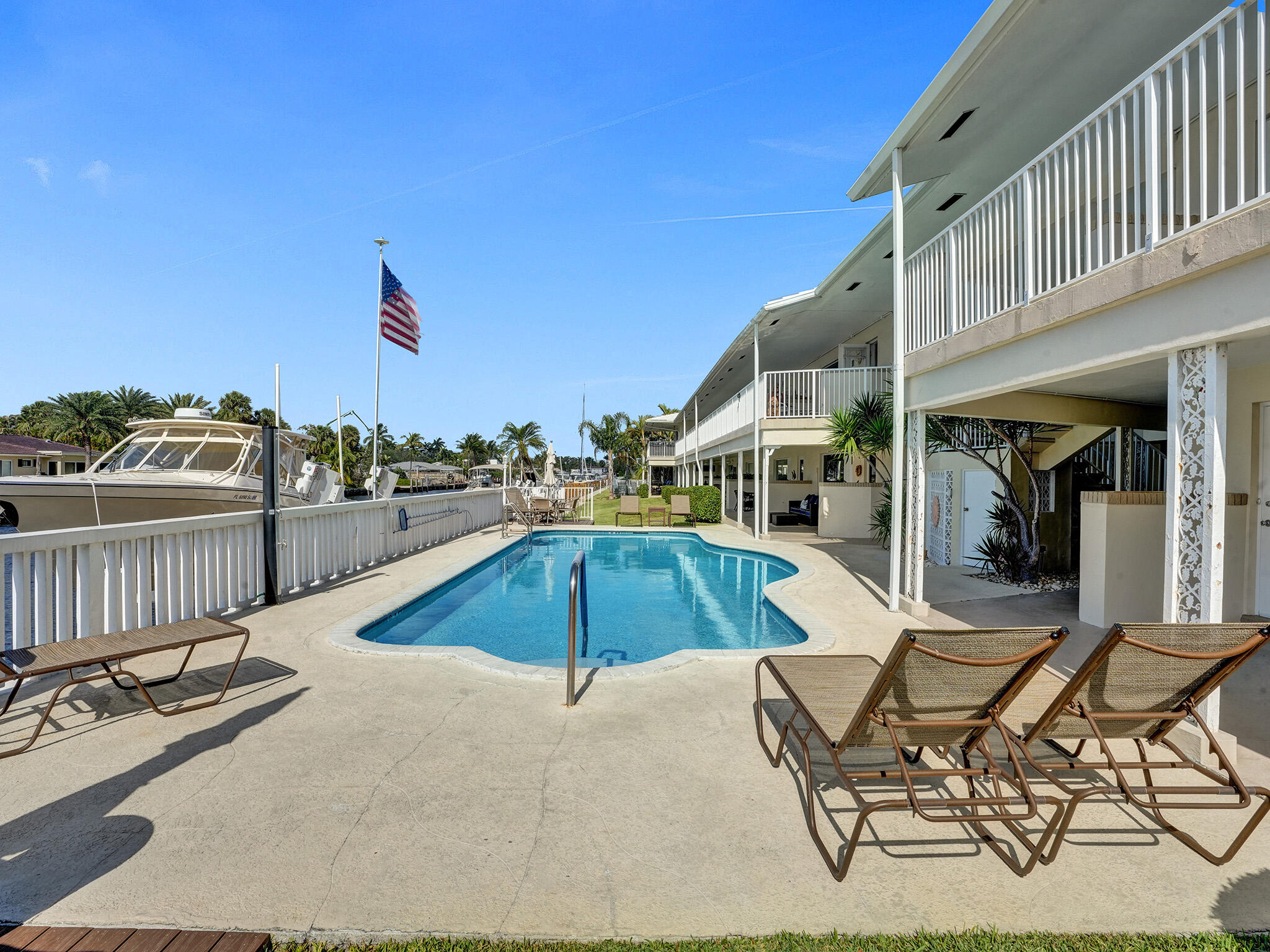 LAFAYETTE ARMS CO-OP - Residential Lease