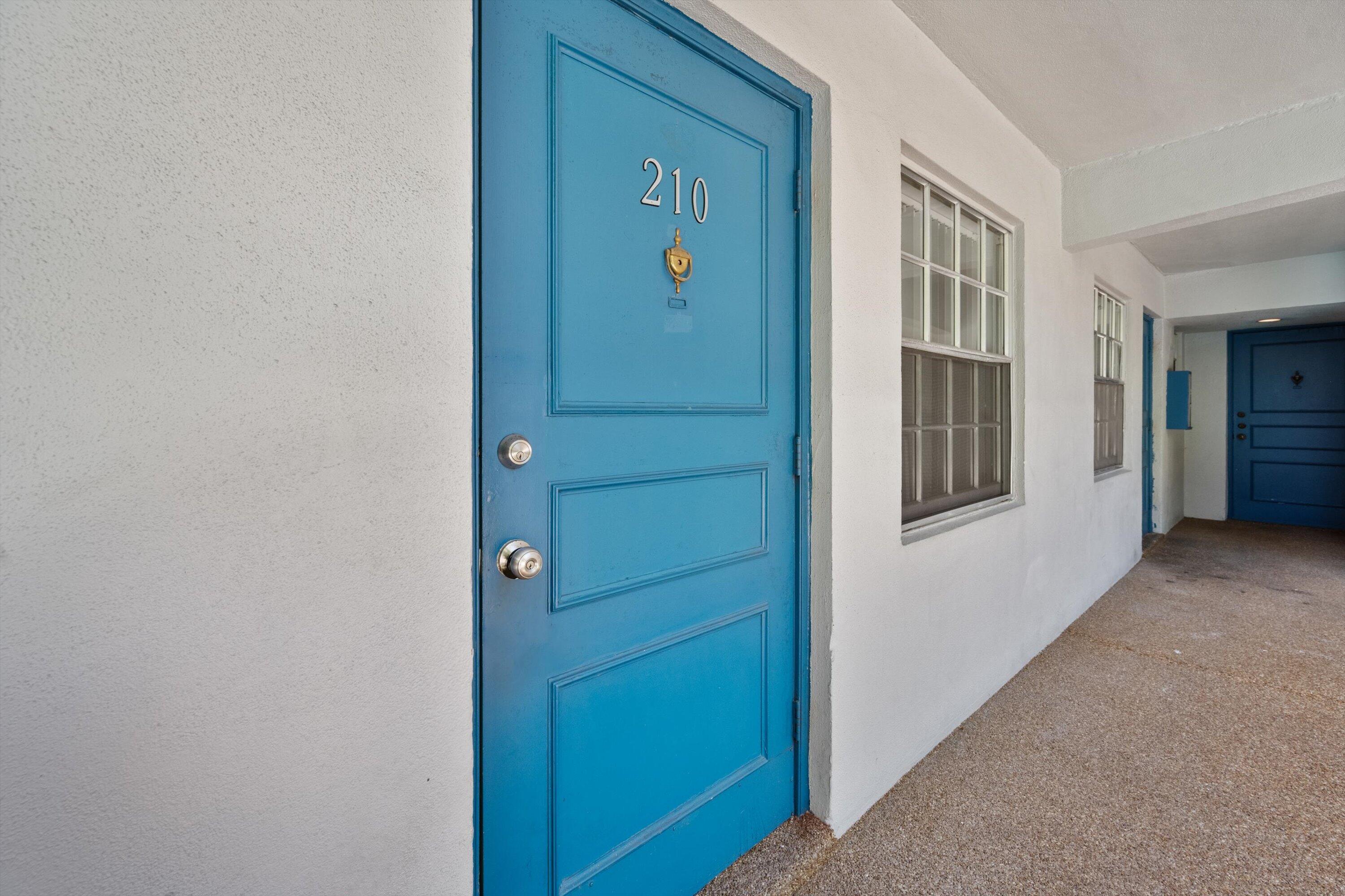 Don't miss your chance to own this bright and open, waterfront condo in a prime Fort Lauderdale location! This condo is rental friendly for investors, or make it your own home. With an inviting 1 bedroom, 1 bathroom floorplan with a large balcony, you'll find the layout has plenty of usable space. This second floor condo overlooks the pool and serene, private outdoor common spaces. Pets allowed. Monthly fee covers: roof, maintenance, water, trash, recycling, pest control, laundry facilities.