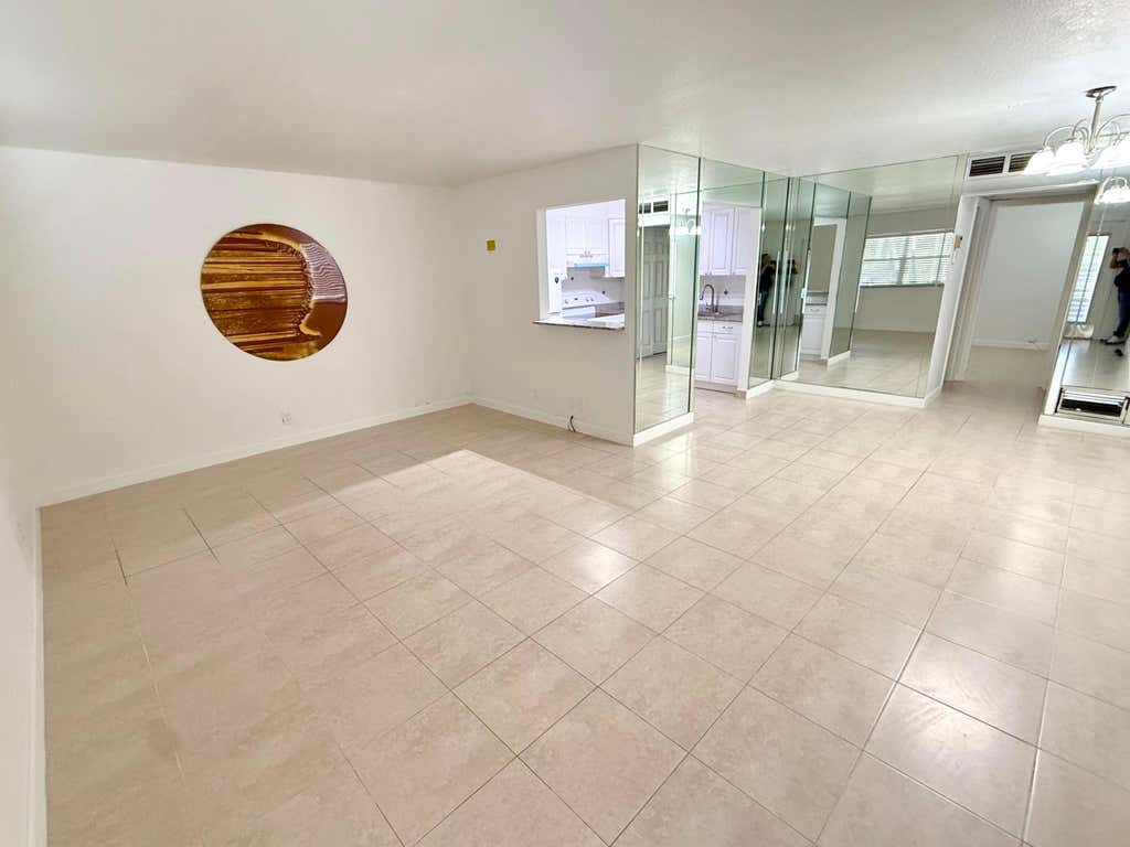 Photo of 210 Tuscany Lane, Delray Beach, FL 33446 (MLS # B26066563)