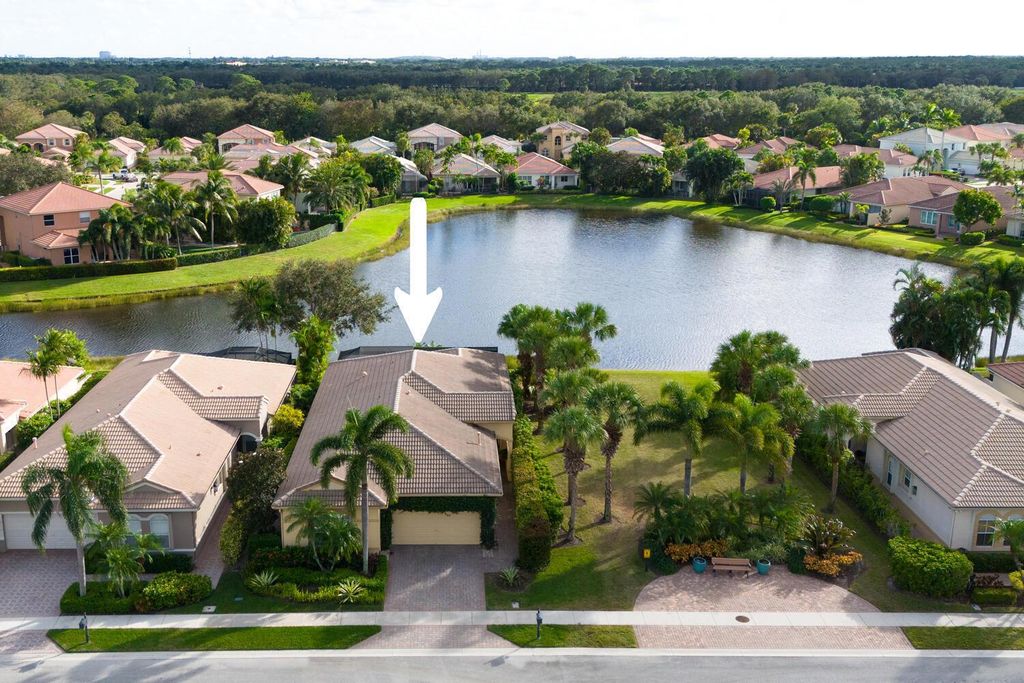 Photo of 100 Via Condado Way, Palm Beach Gardens, FL 33418 (MLS # R10935483)