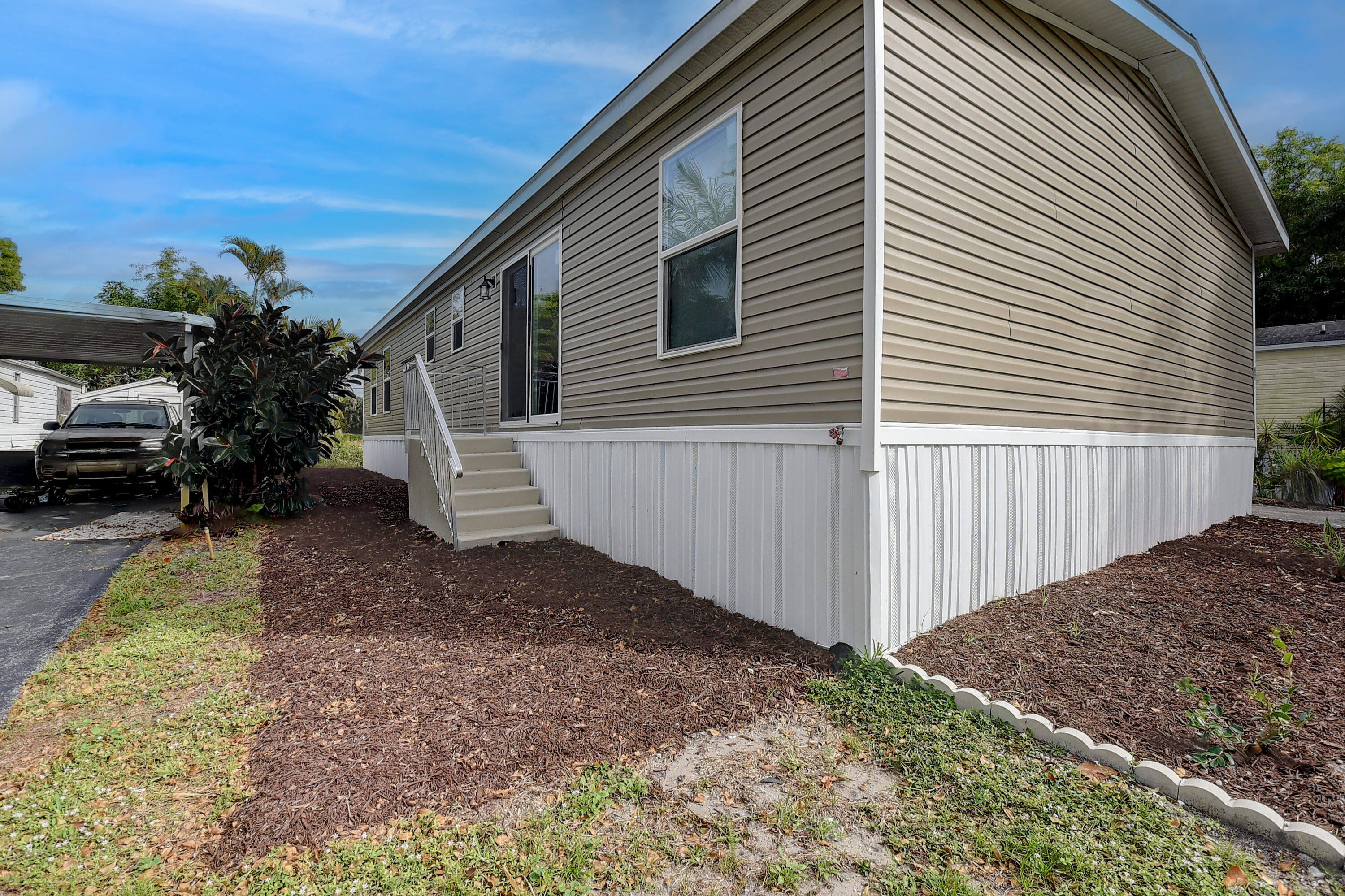 COLONIAL ESTATES INC MOBILE HOME PARK - Residential