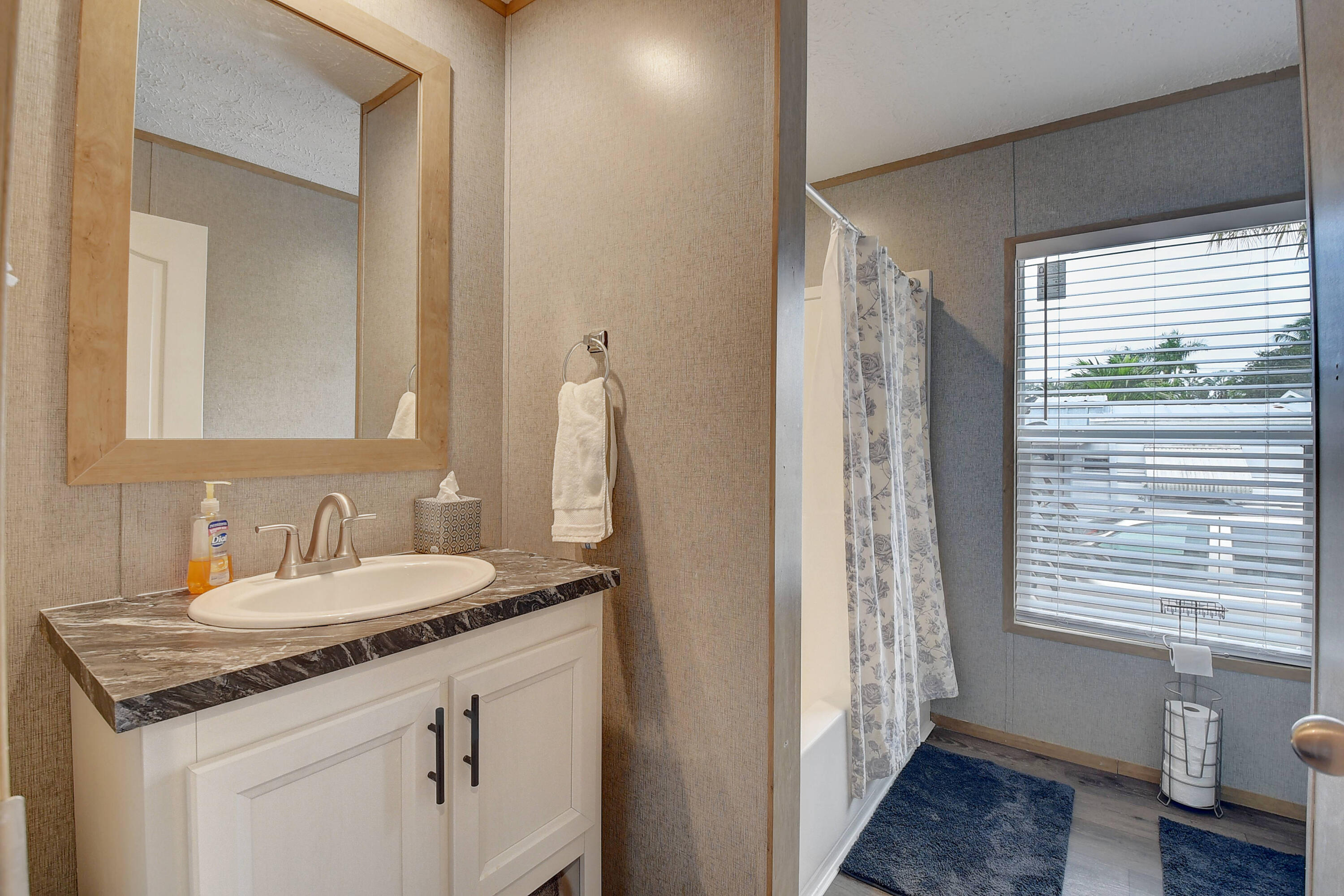 COLONIAL ESTATES INC MOBILE HOME PARK - Residential