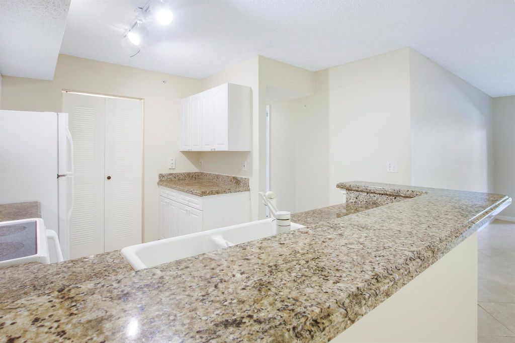 Photo of 284 Village Blvd #9112, Tequesta, FL 33469 (MLS # R10906879)