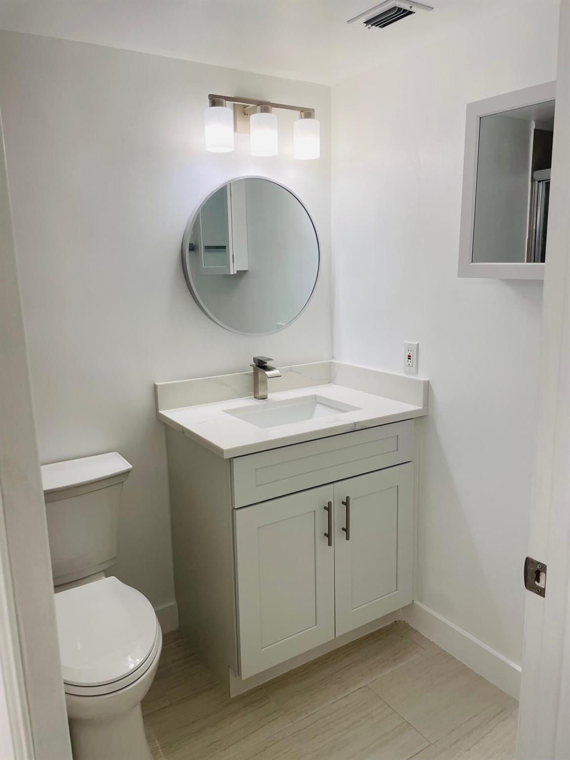 PINE RIDGE IV COND DECL F - Residential Lease