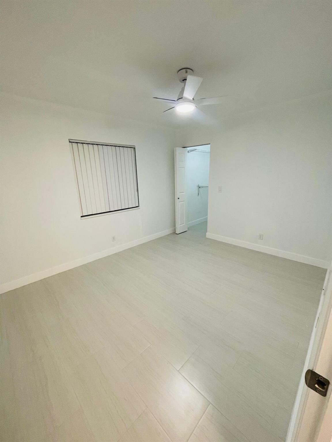 PINE RIDGE IV COND DECL F - Residential Lease