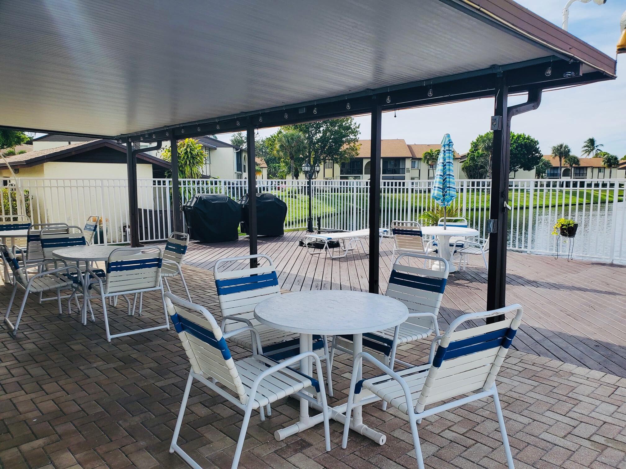 PINE RIDGE IV COND DECL F - Residential Lease