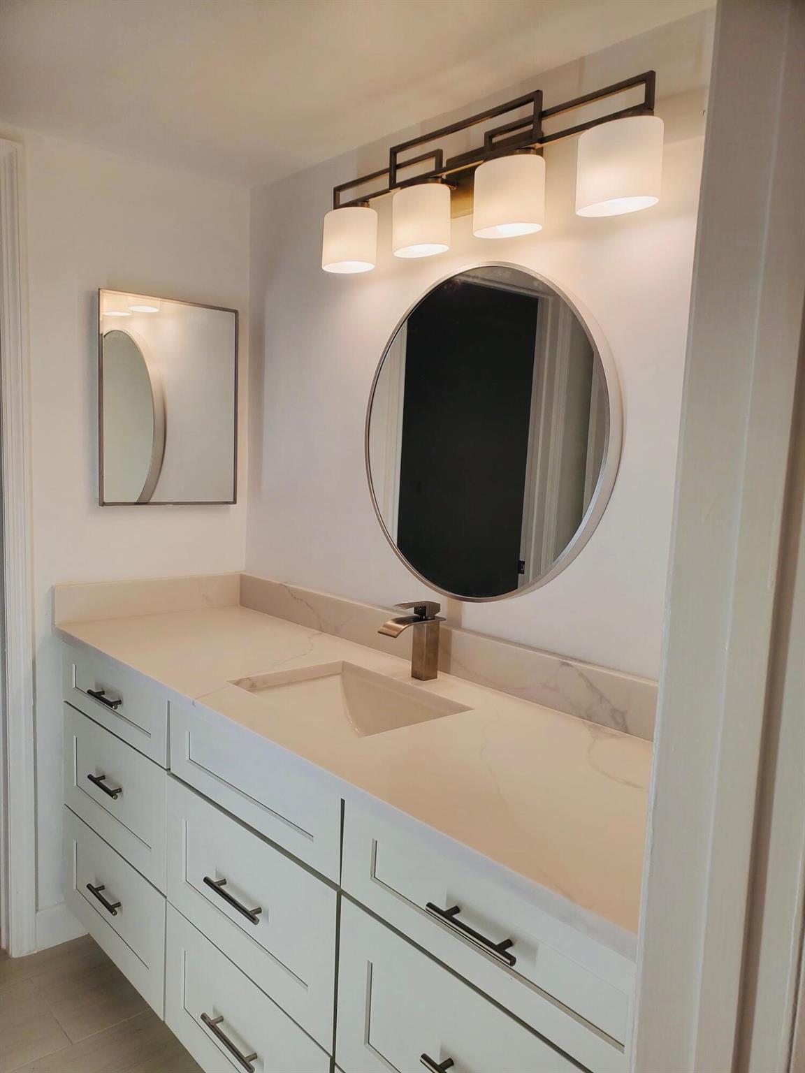 PINE RIDGE IV COND DECL F - Residential Lease