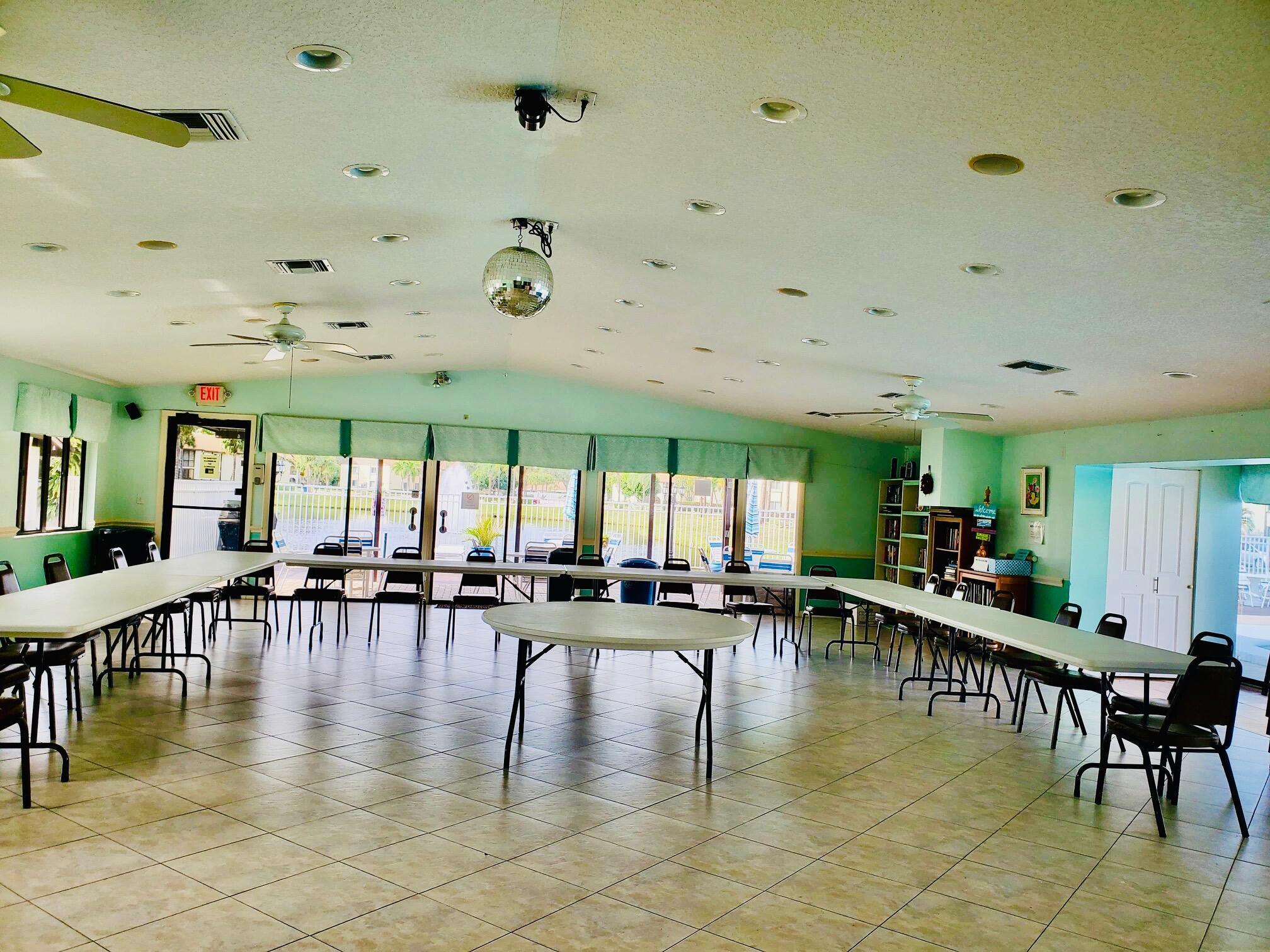 PINE RIDGE IV COND DECL F - Residential Lease