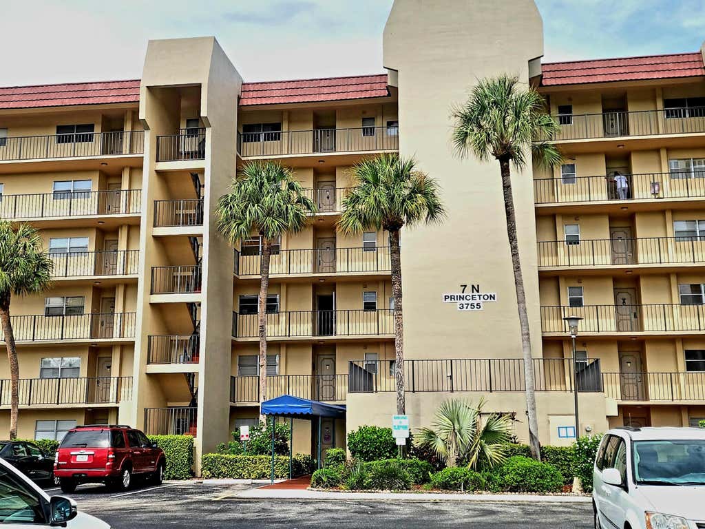 Photo of 3755 Via Poinciana #607, Lake Worth, FL 33467 (MLS # R11124032)