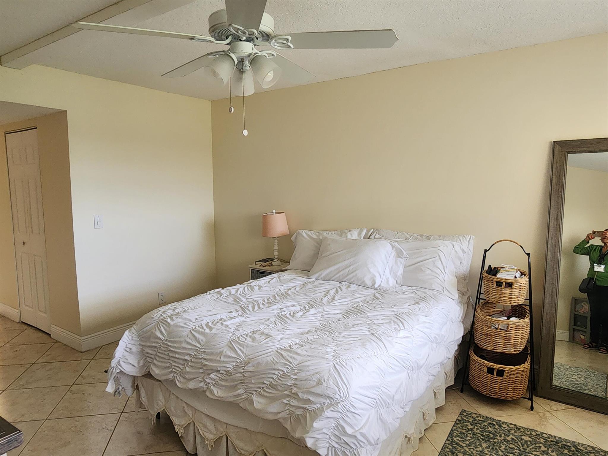 POINCIANA PLACE CONDO 1,2 - Residential Lease
