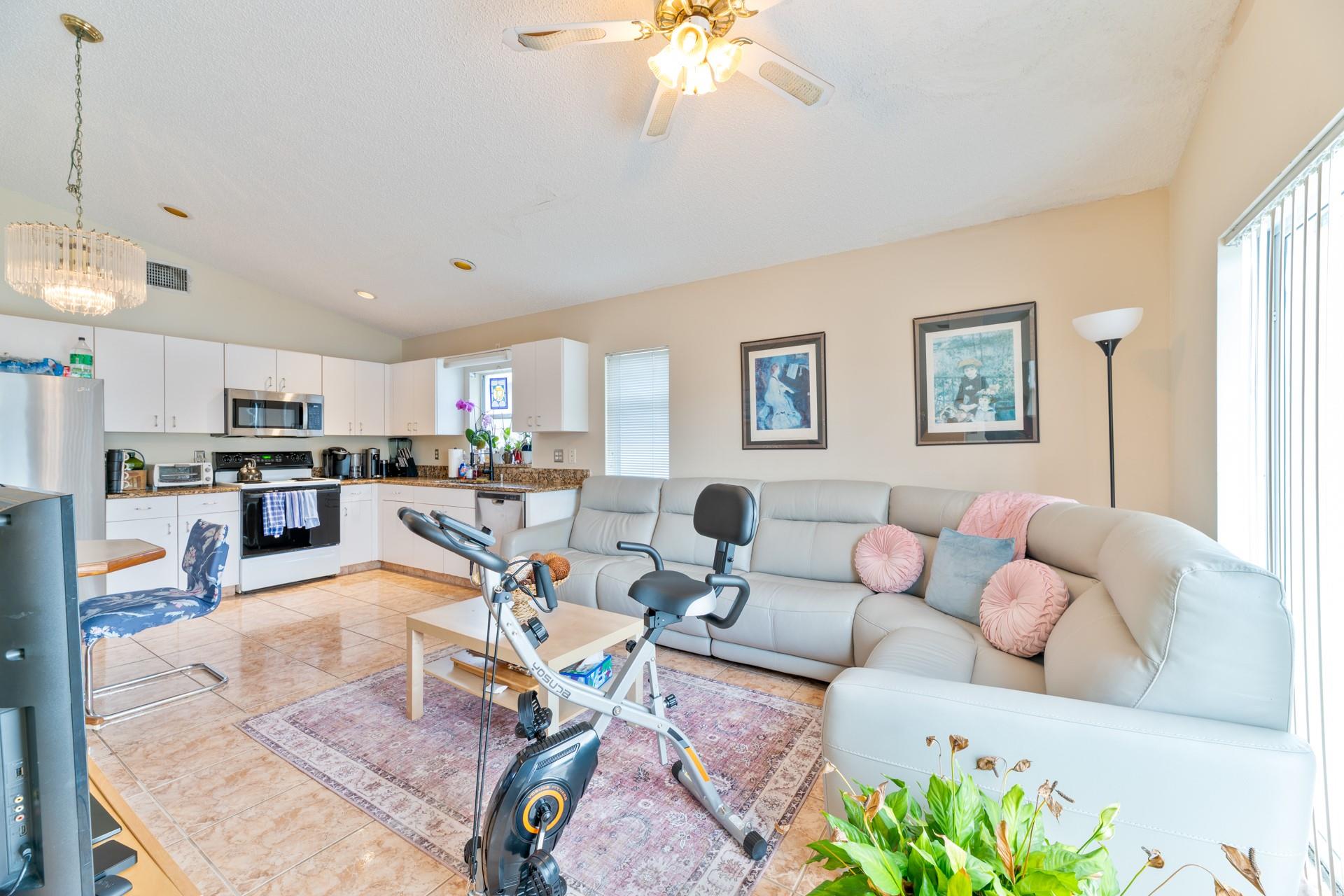 BOCA LANDINGS - Residential Lease