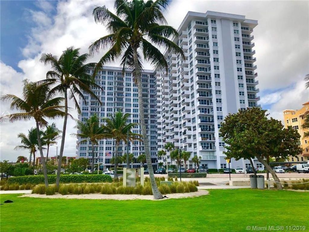 Photo of 405 N Ocean Boulevard #1615, Pompano Beach, FL 33062 (MLS # F10556723)