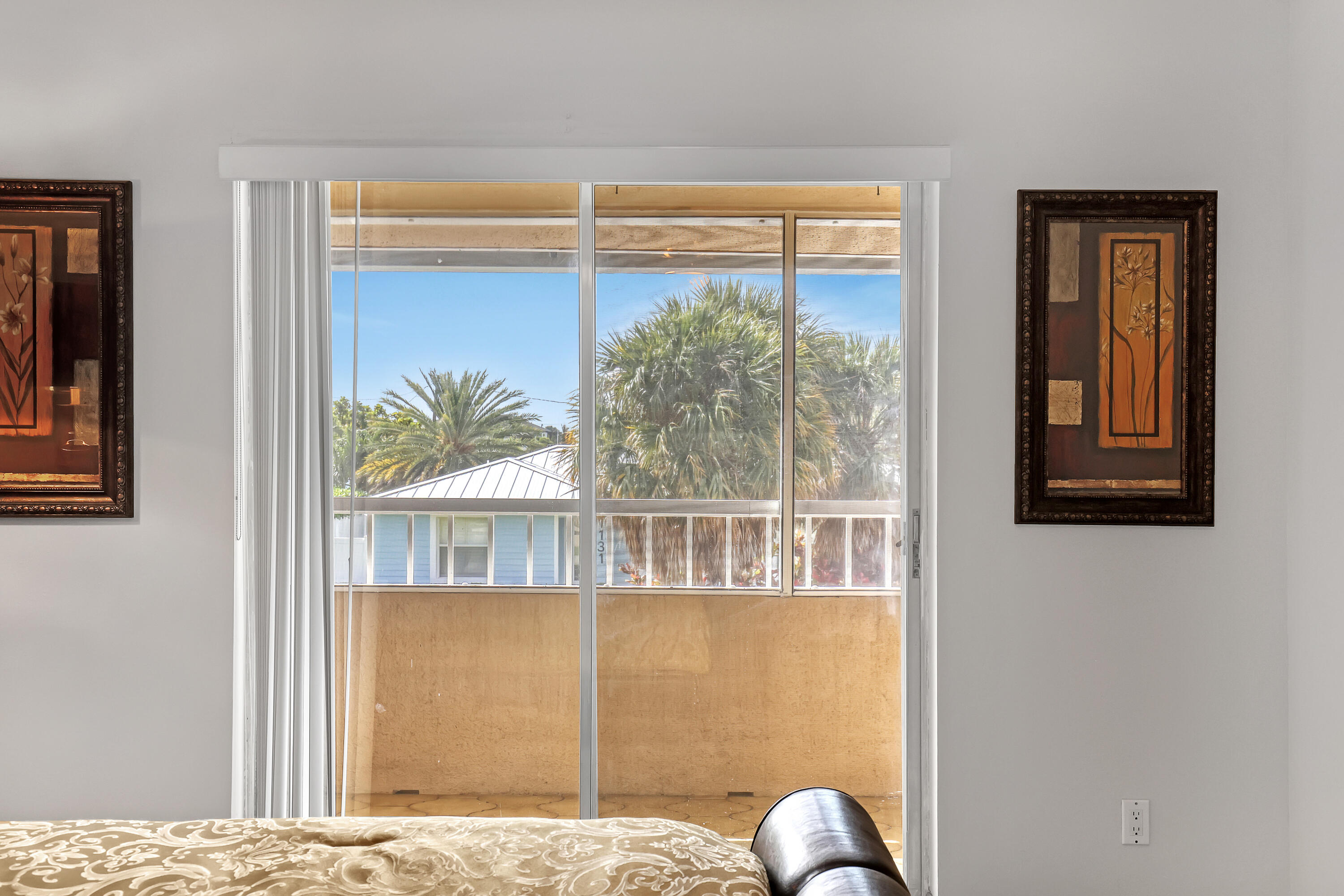 COURTYARD CONDO - Residential