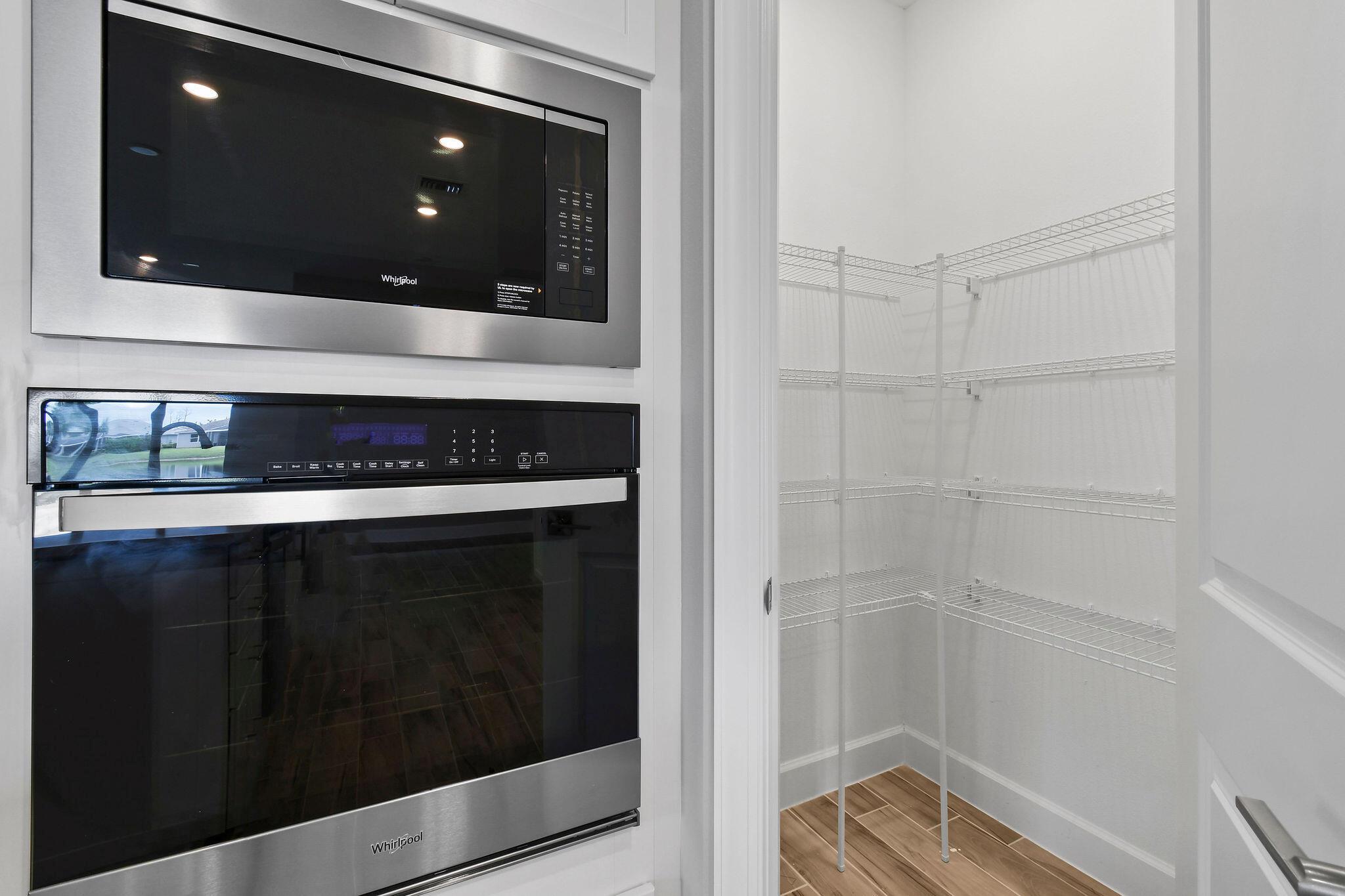 DEL WEBB TRADITION - Residential