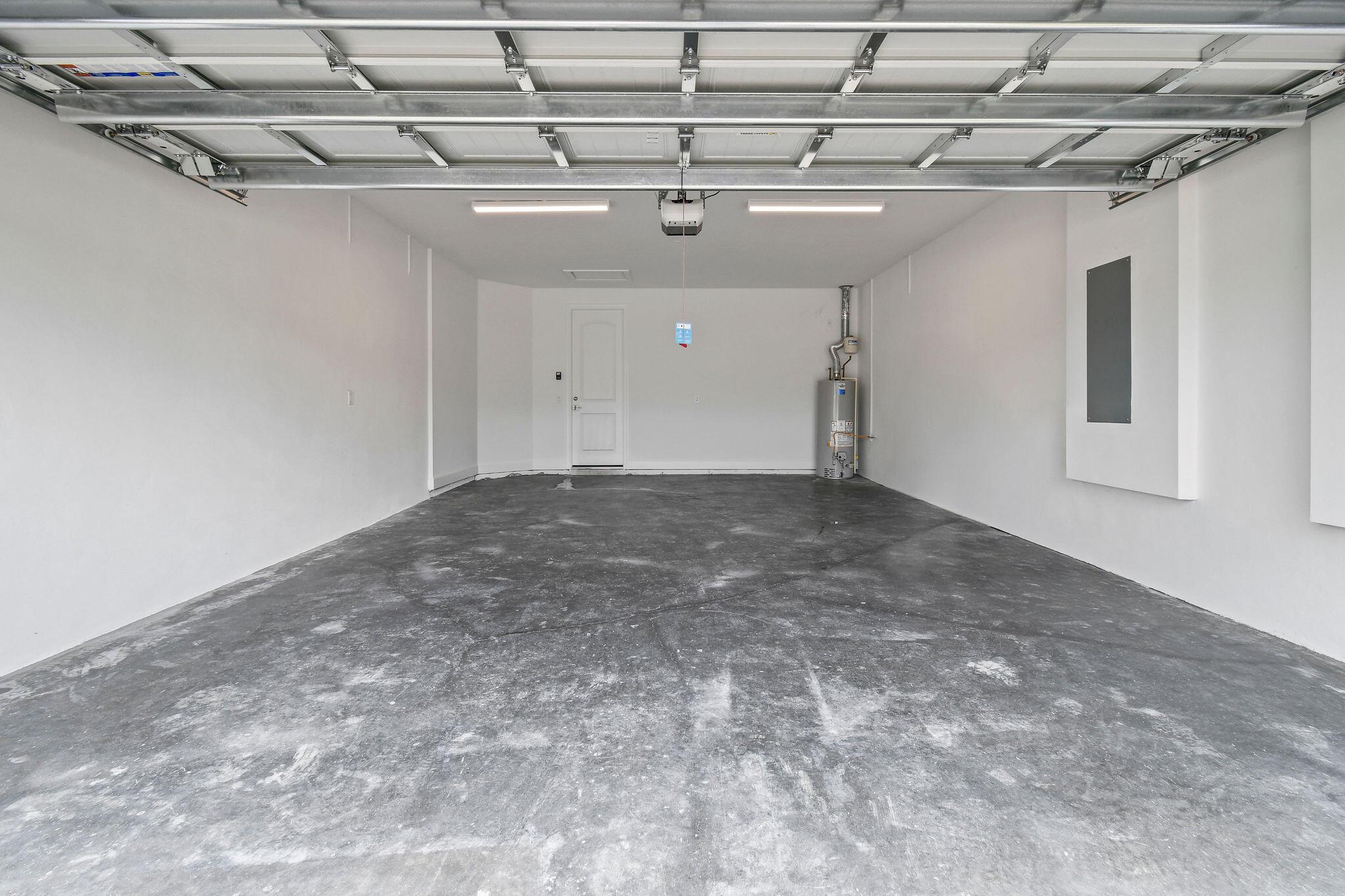 DEL WEBB TRADITION - Residential