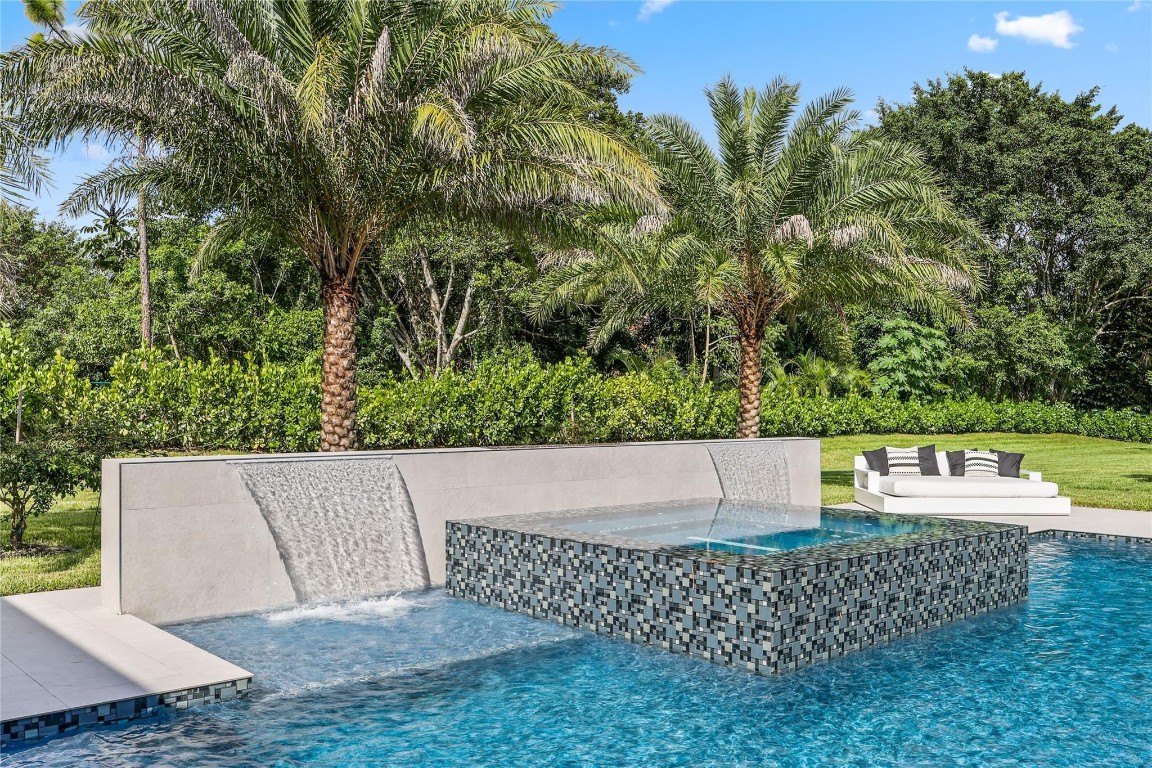 Rayel Estates 1 174-194 B - Residential