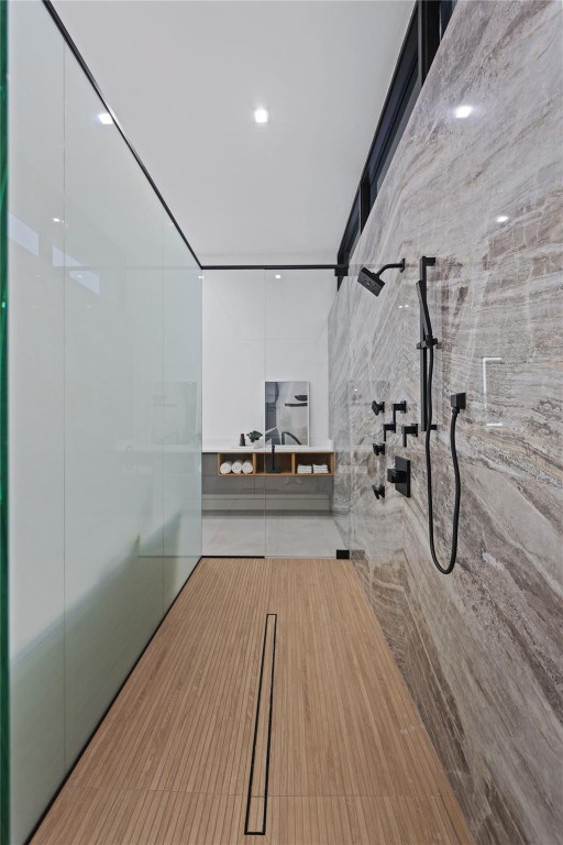 Rayel Estates 1 174-194 B - Residential