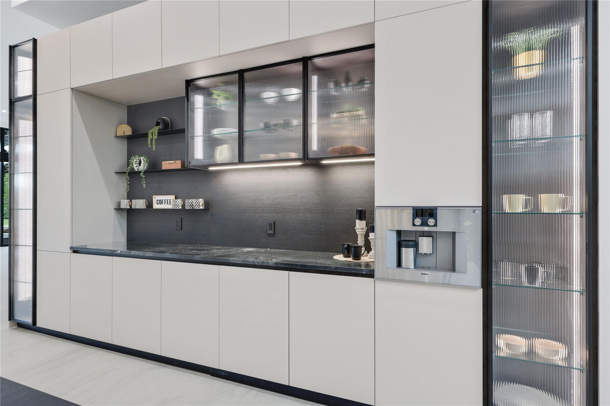 Rayel Estates 1 174-194 B - Residential