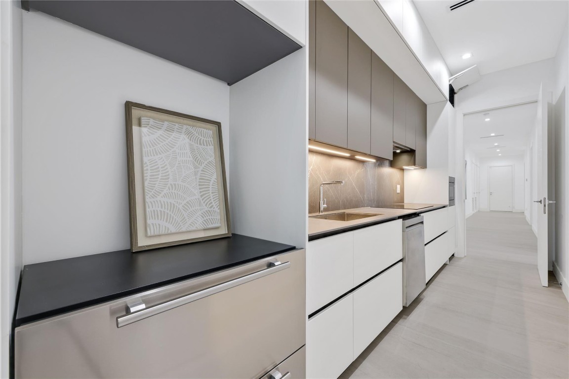 Rayel Estates 1 174-194 B - Residential