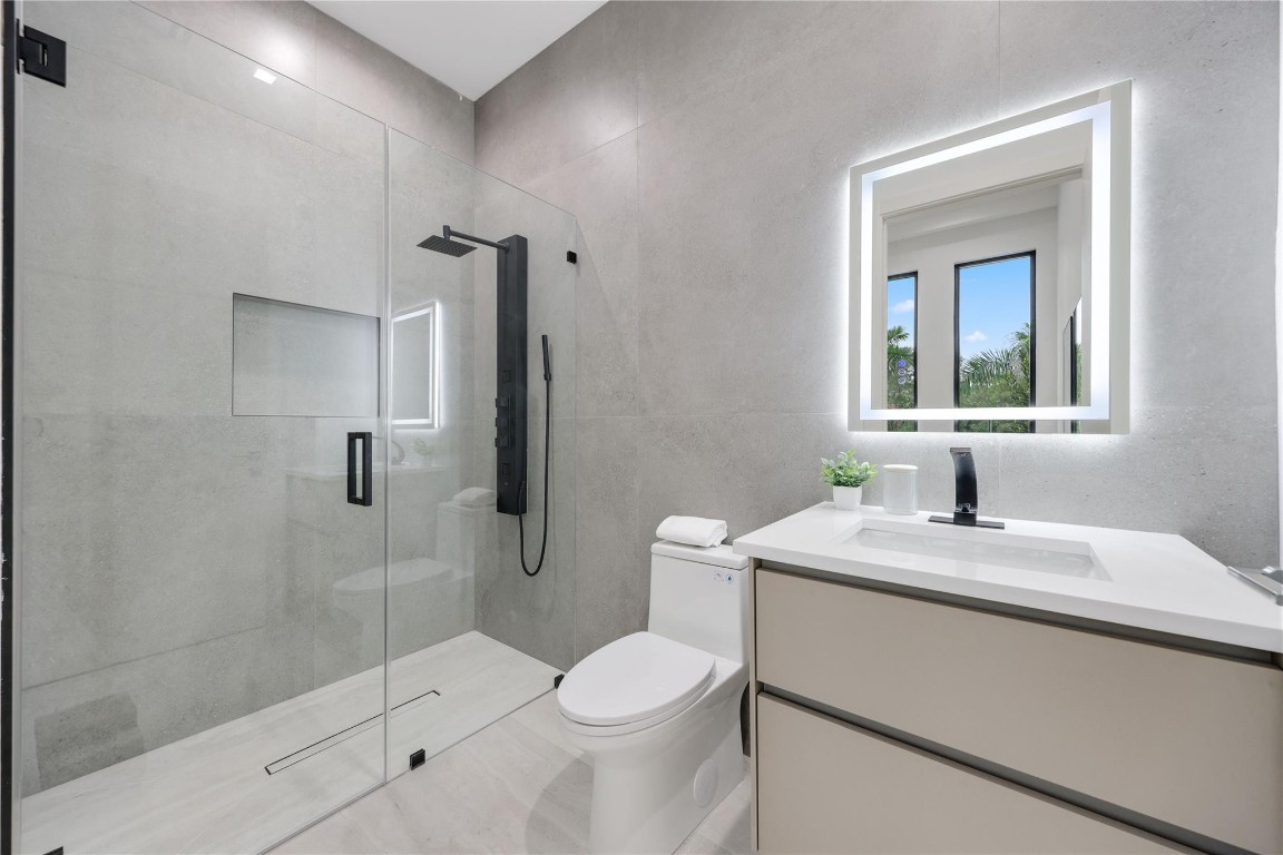 Rayel Estates 1 174-194 B - Residential