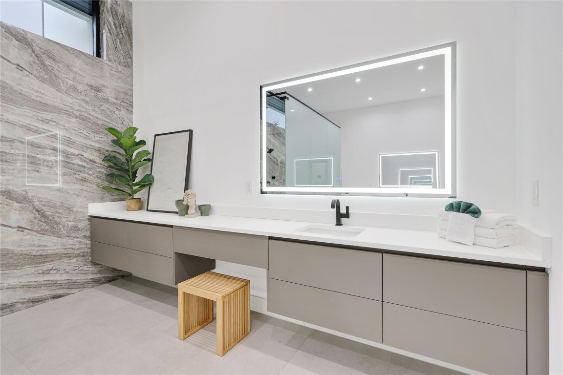 Rayel Estates 1 174-194 B - Residential