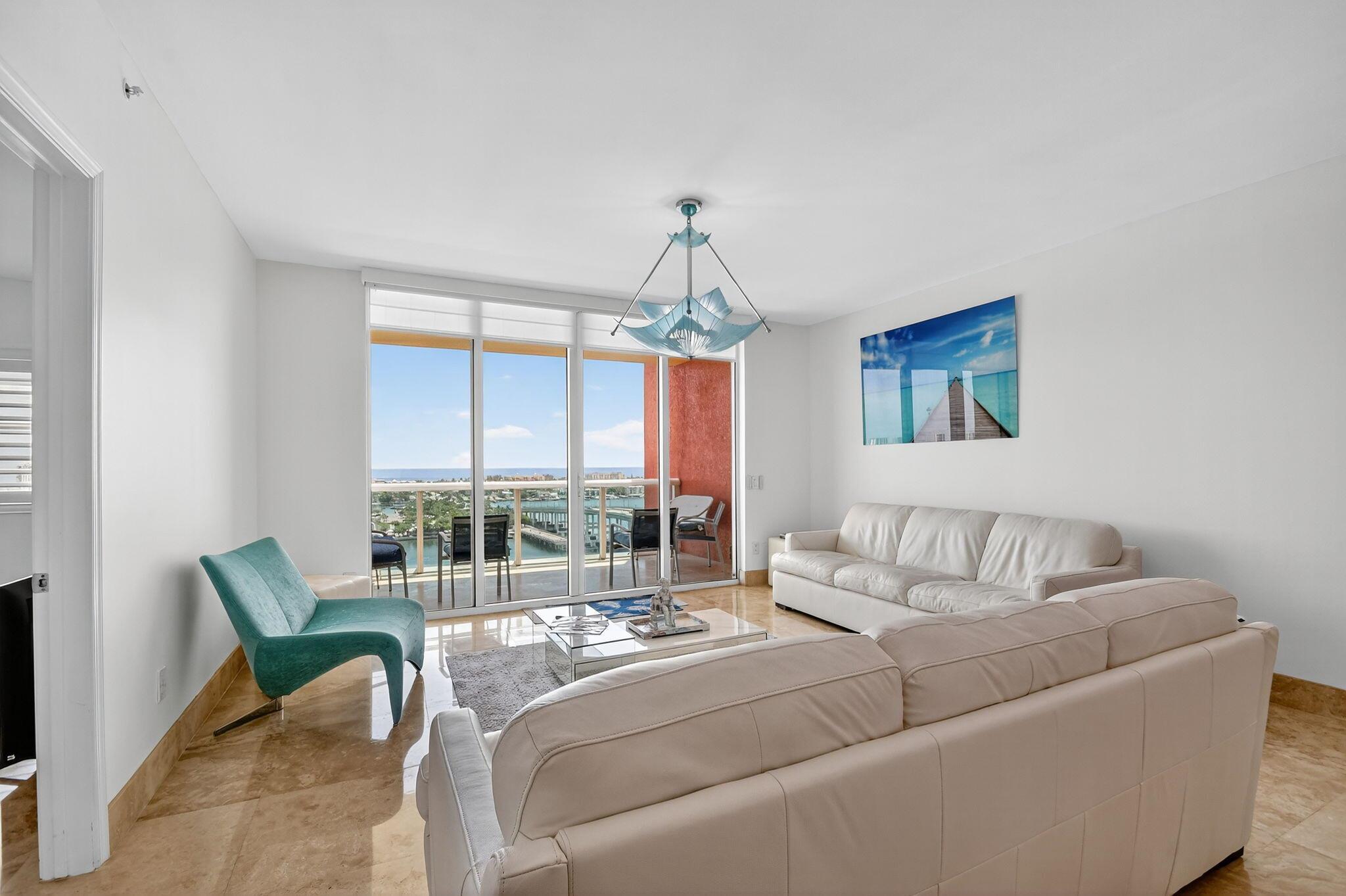 MARINA GRANDE RIVIERA BEA - Residential