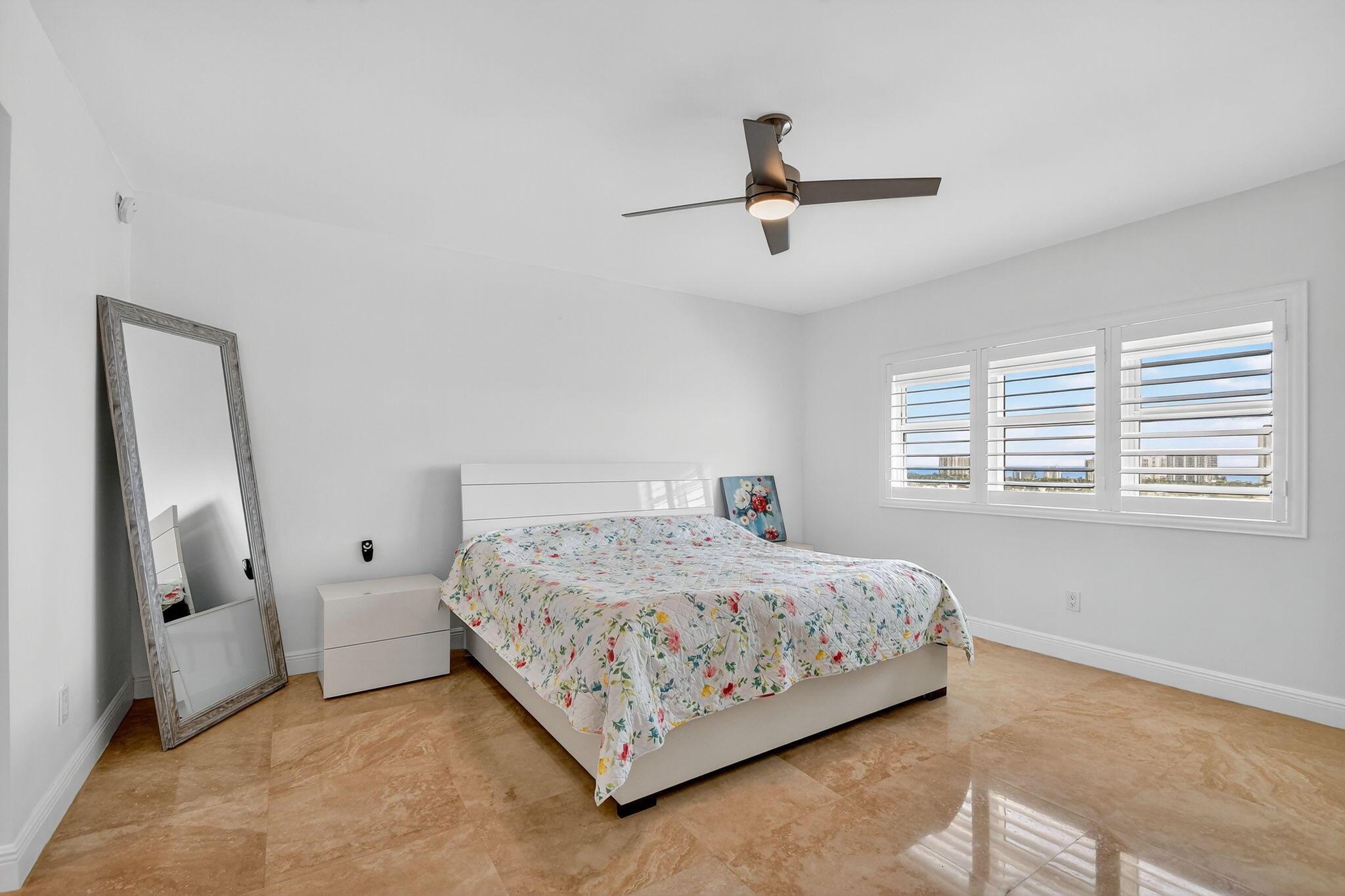 MARINA GRANDE RIVIERA BEA - Residential