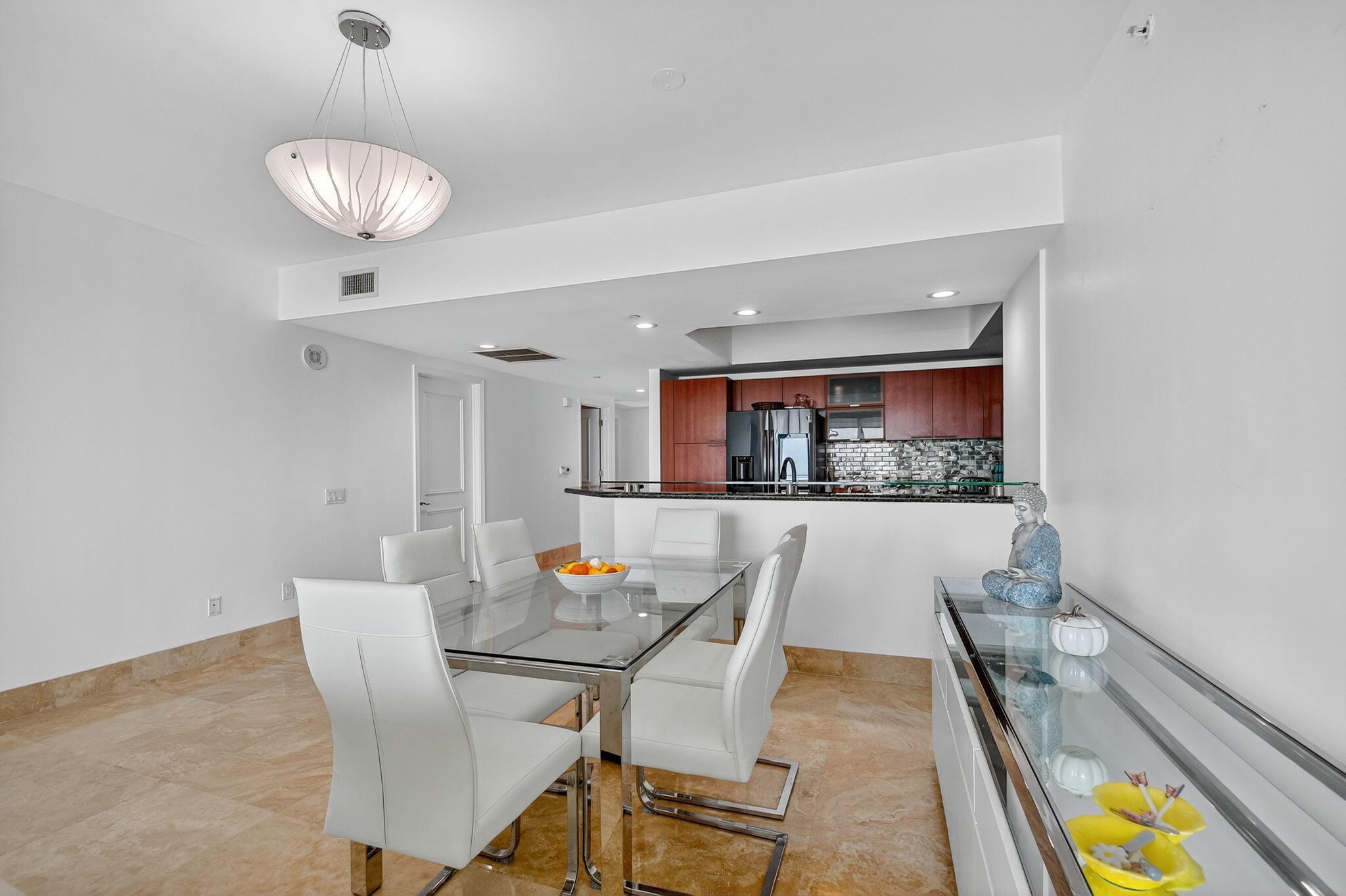 MARINA GRANDE RIVIERA BEA - Residential